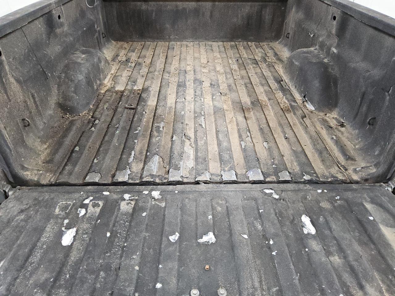 2008 Chevrolet Silverado K2500 Heavy Duty Gray vin: 1GCHK23K98F104209 Damage: Bedliner, Broken, Replacement Required
