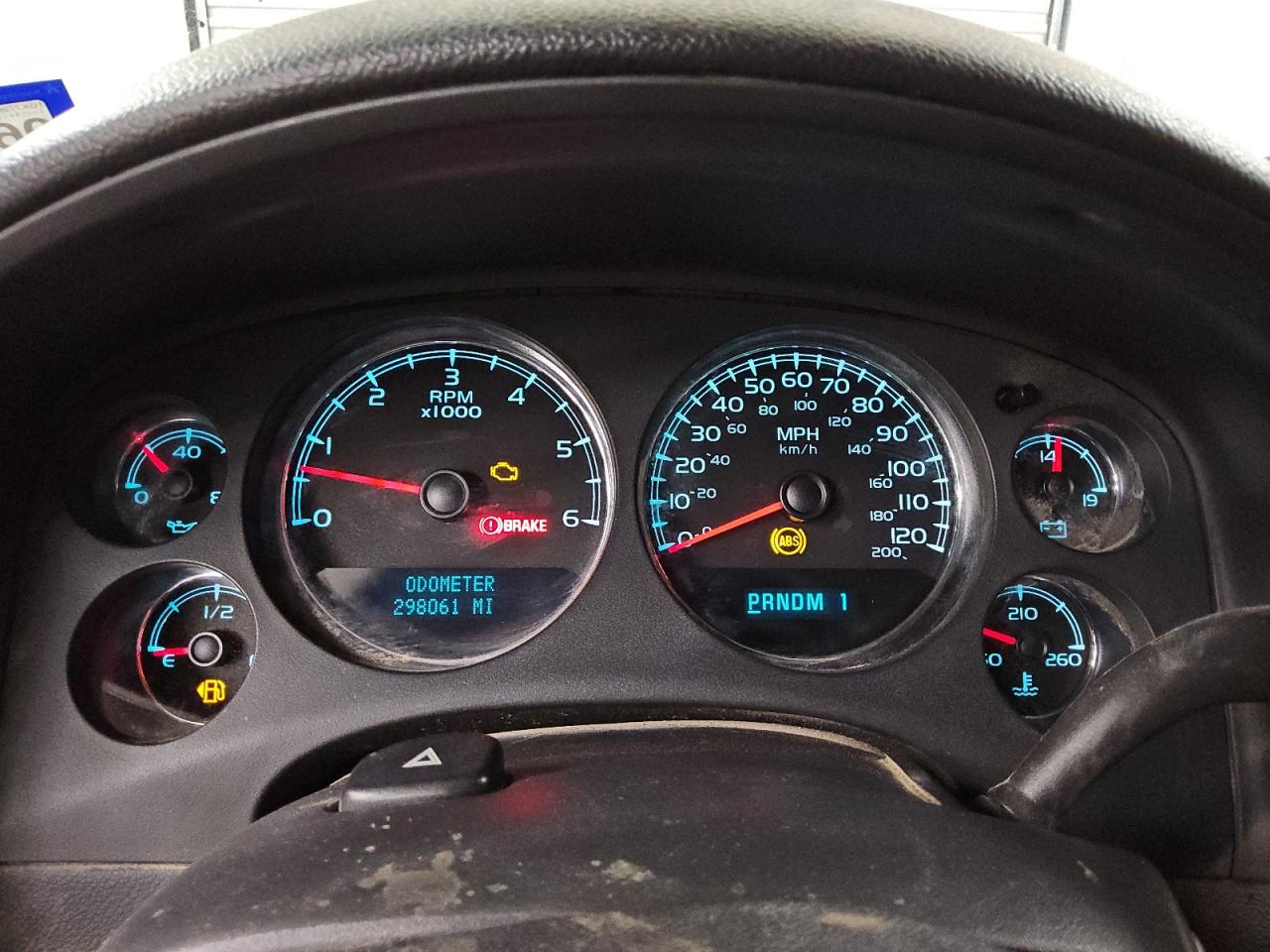 2008 Chevrolet Silverado K2500 Heavy Duty Gray vin: 1GCHK23K98F104209 Damage: Warning Light - Engine, On, Unacceptable