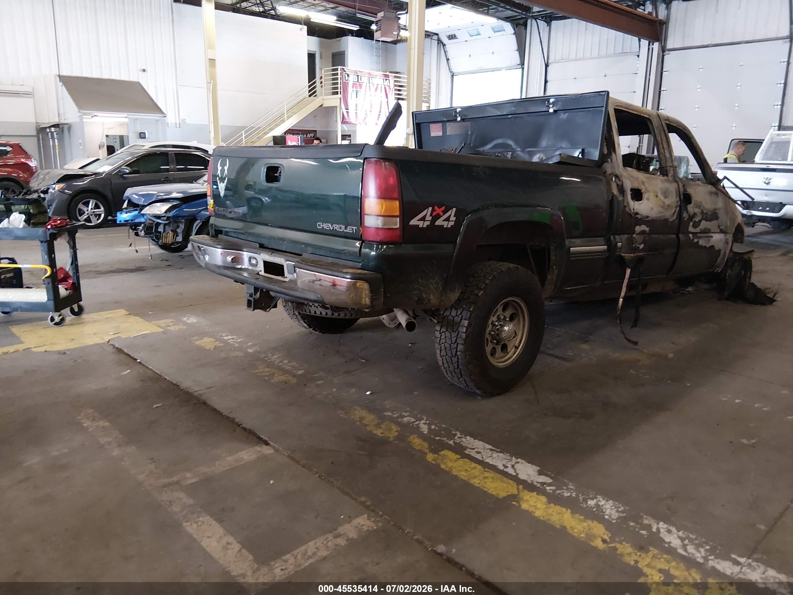 2001 Chevrolet Silverado 2500hd Ls Зеленый vin: 1GCHK23U01F142581