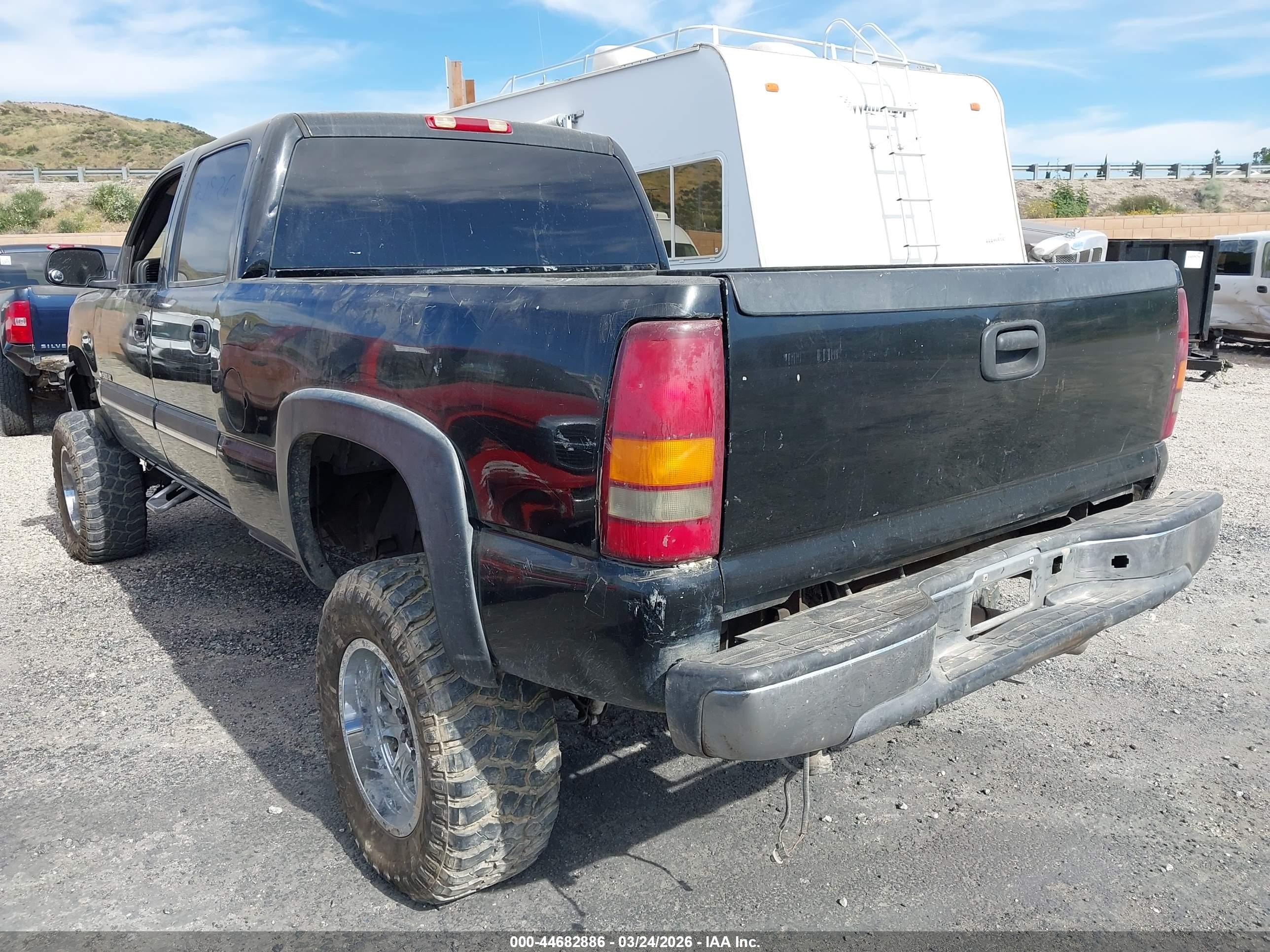 2003 Chevrolet Silverado 2500hd Ls Черный vin: 1GCHK23U03F138405