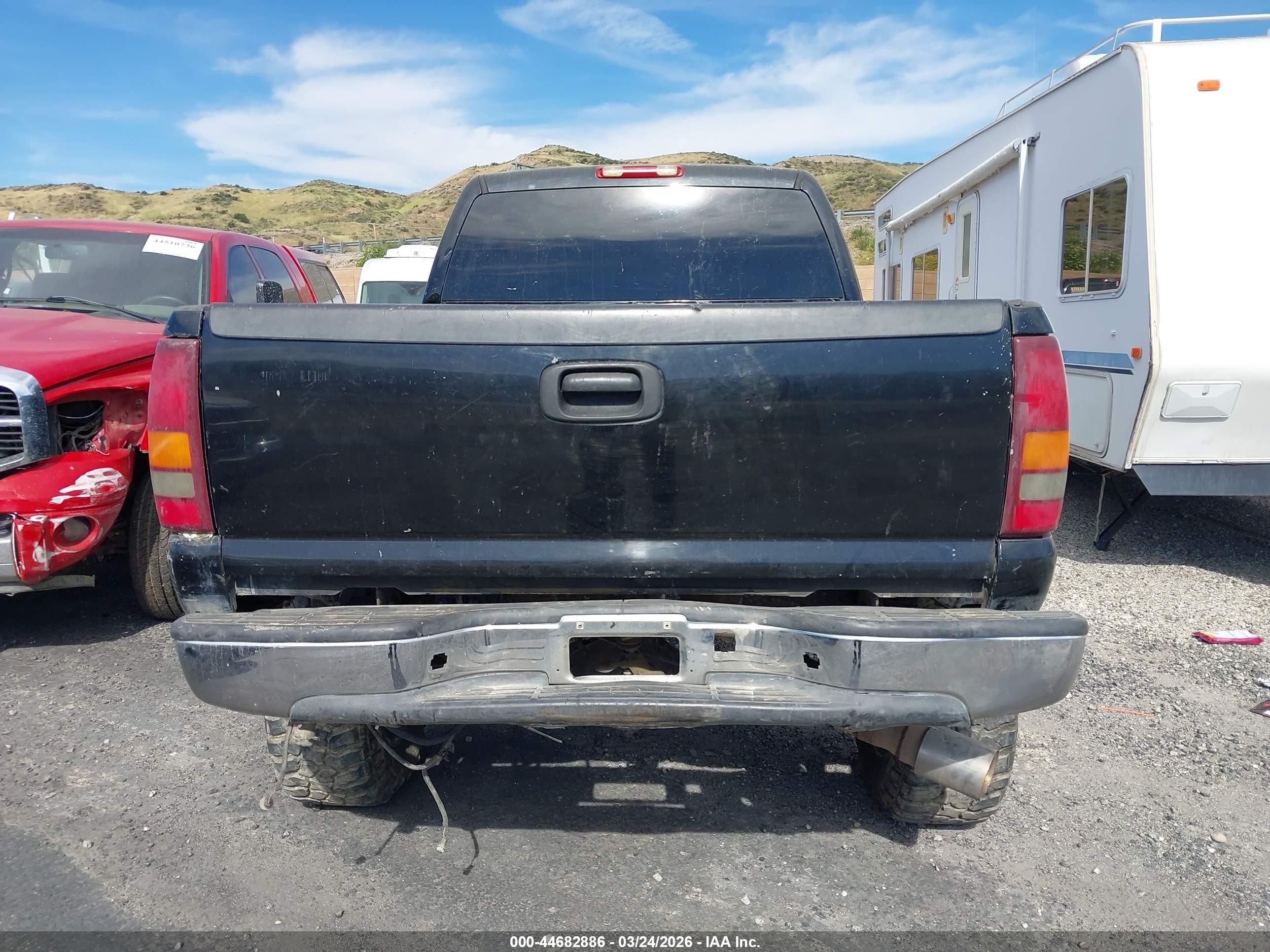 2003 Chevrolet Silverado 2500hd Ls Черный vin: 1GCHK23U03F138405