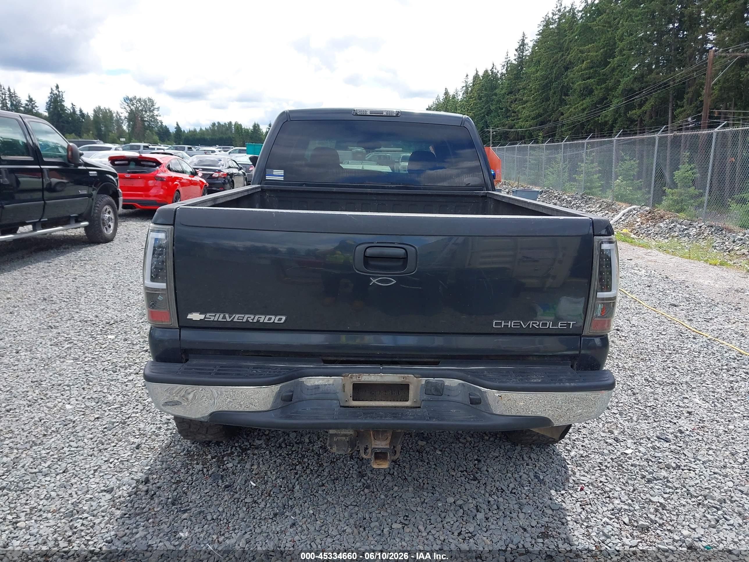 2005 Chevrolet Silverado 2500hd Ls Gray vin: 1GCHK23U05F812796