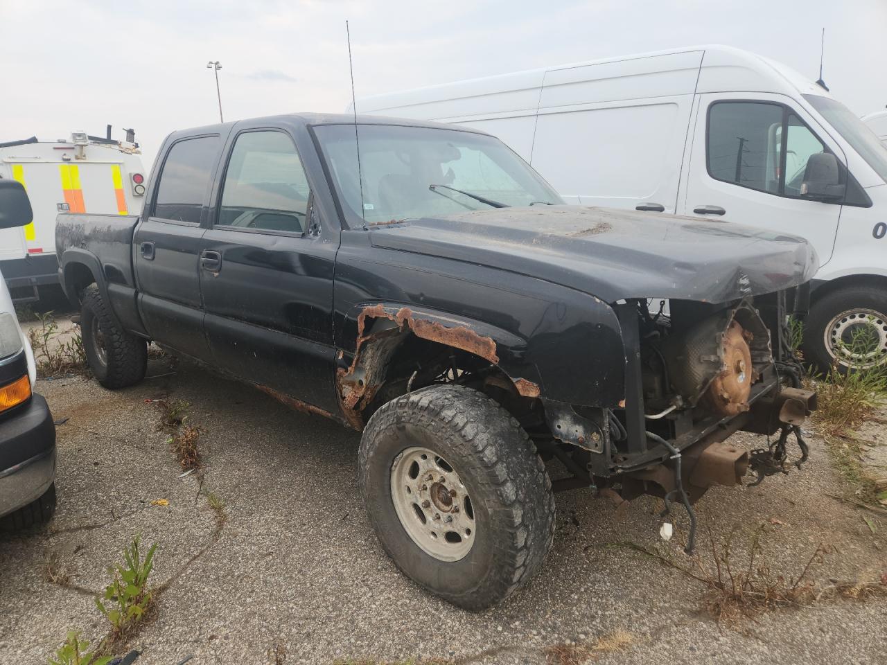 2007 Chevrolet Silverado K2500 Heavy Duty Черный vin: 1GCHK23U17F200951 Damage: Left Head Lamp, Missing, Replacement Required