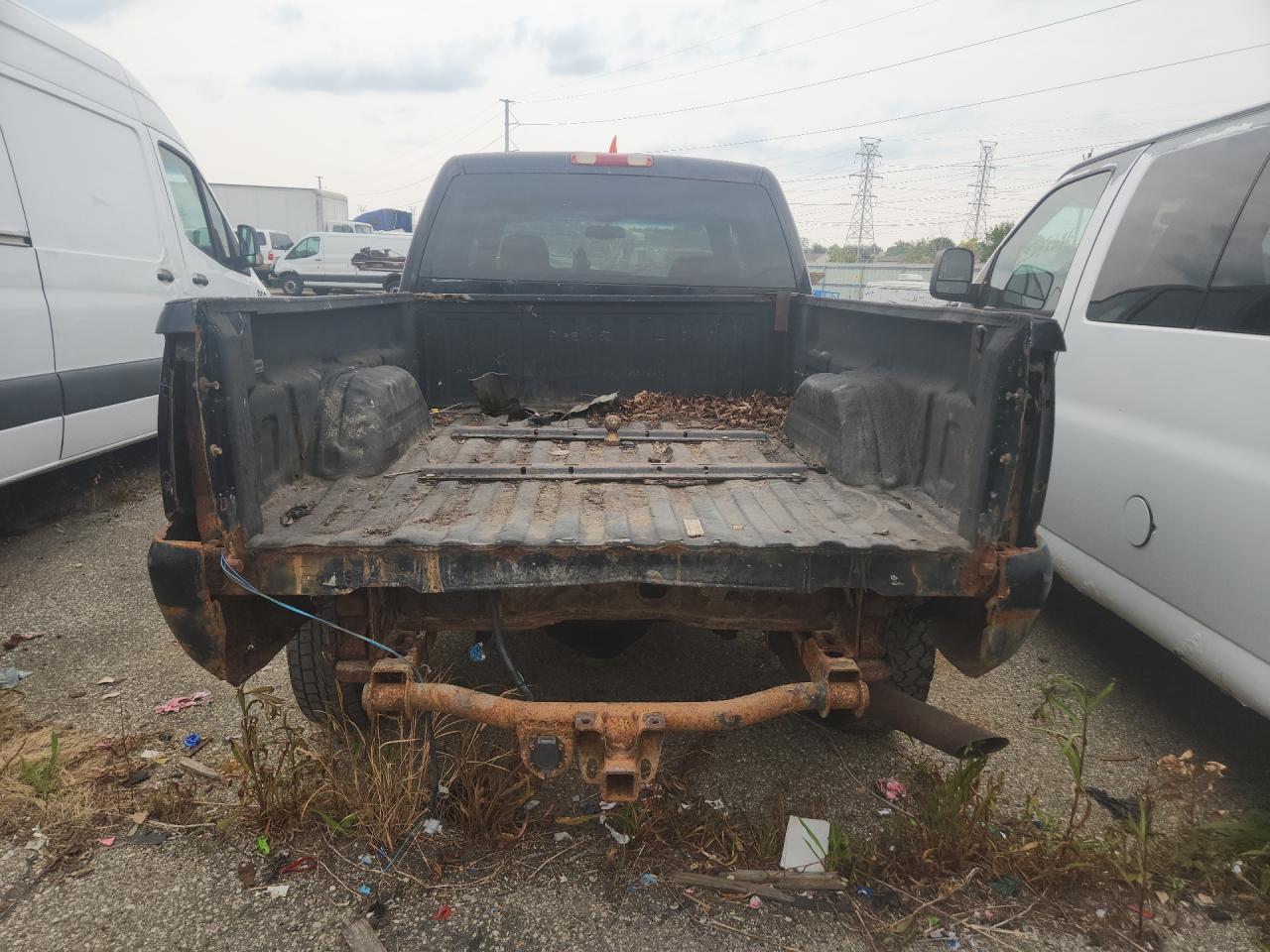 2007 Chevrolet Silverado K2500 Heavy Duty Черный vin: 1GCHK23U17F200951 Damage: Right Tail Light, Missing, Replacement Required