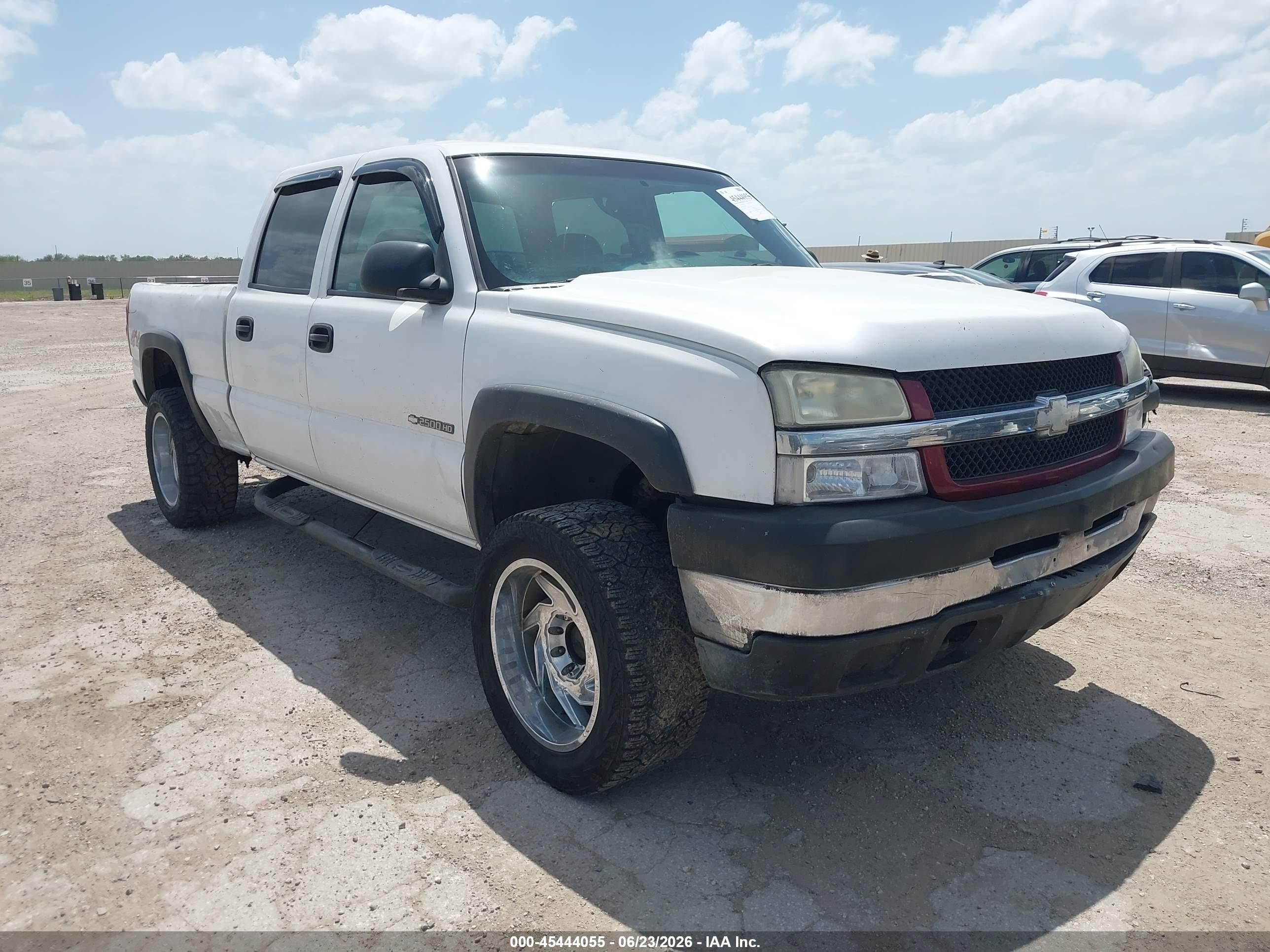 2005 Chevrolet Silverado 2500hd Work Truck Белый vin: 1GCHK23U25F813089