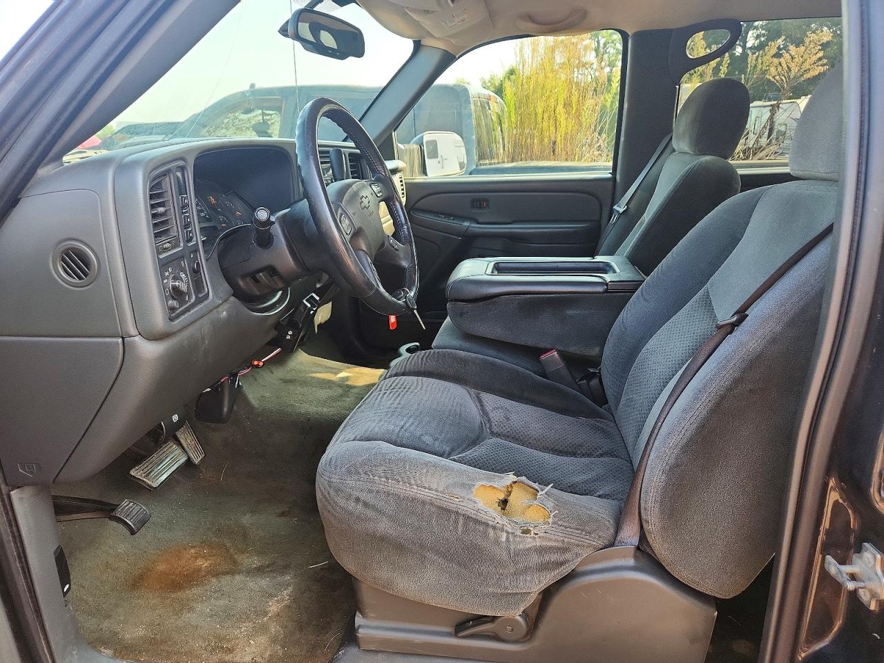 2004 Chevrolet Silverado K2500 Heavy Duty Charcoal vin: 1GCHK23U54F256516