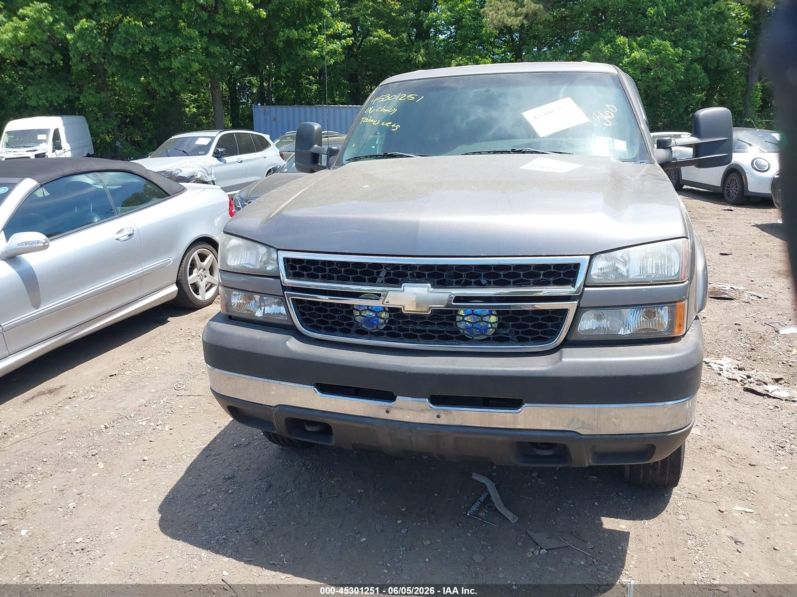 2006 Chevrolet Silverado 2500hd Lt1 Gray vin: 1GCHK23U66F230722