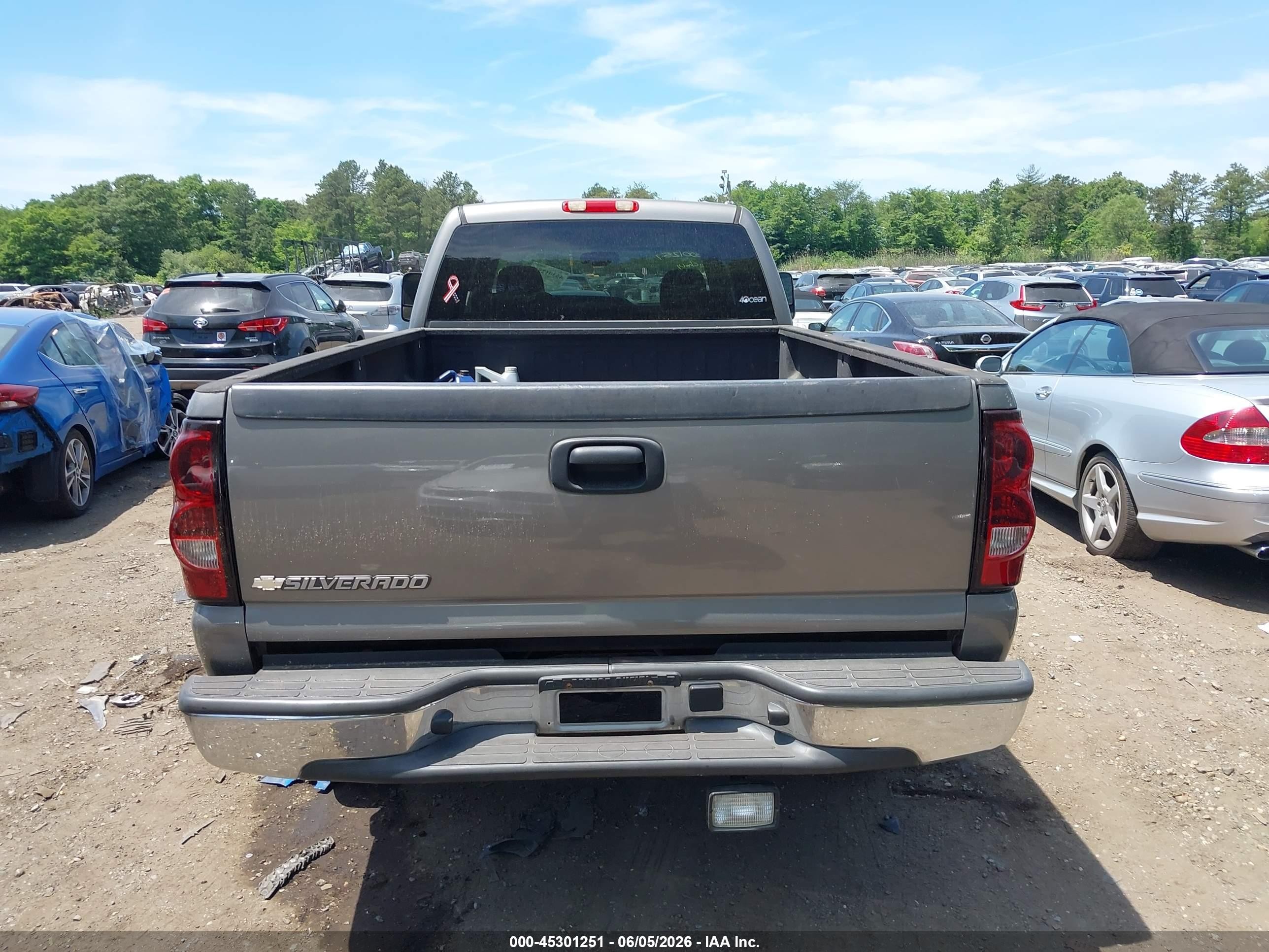 2006 Chevrolet Silverado 2500hd Lt1 Gray vin: 1GCHK23U66F230722