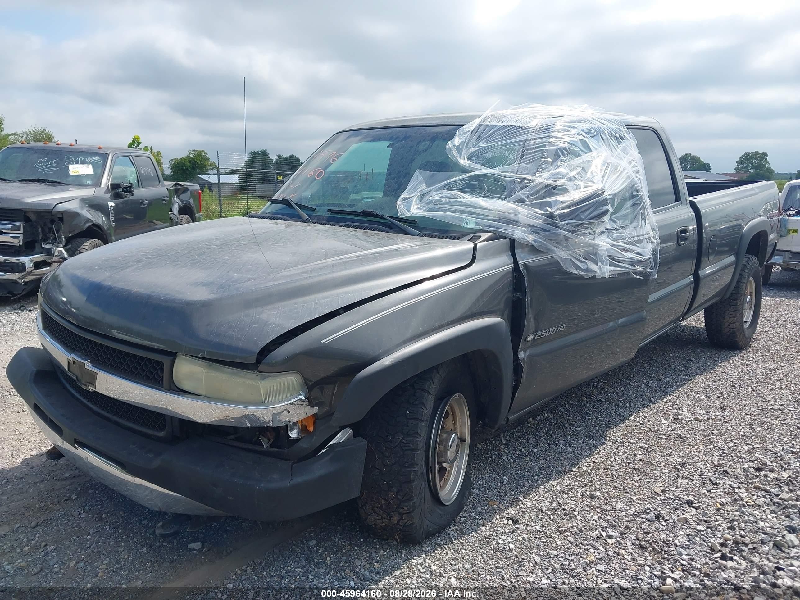 2002 Chevrolet Silverado 2500hd   Gray vin: 1GCHK23U72F207153