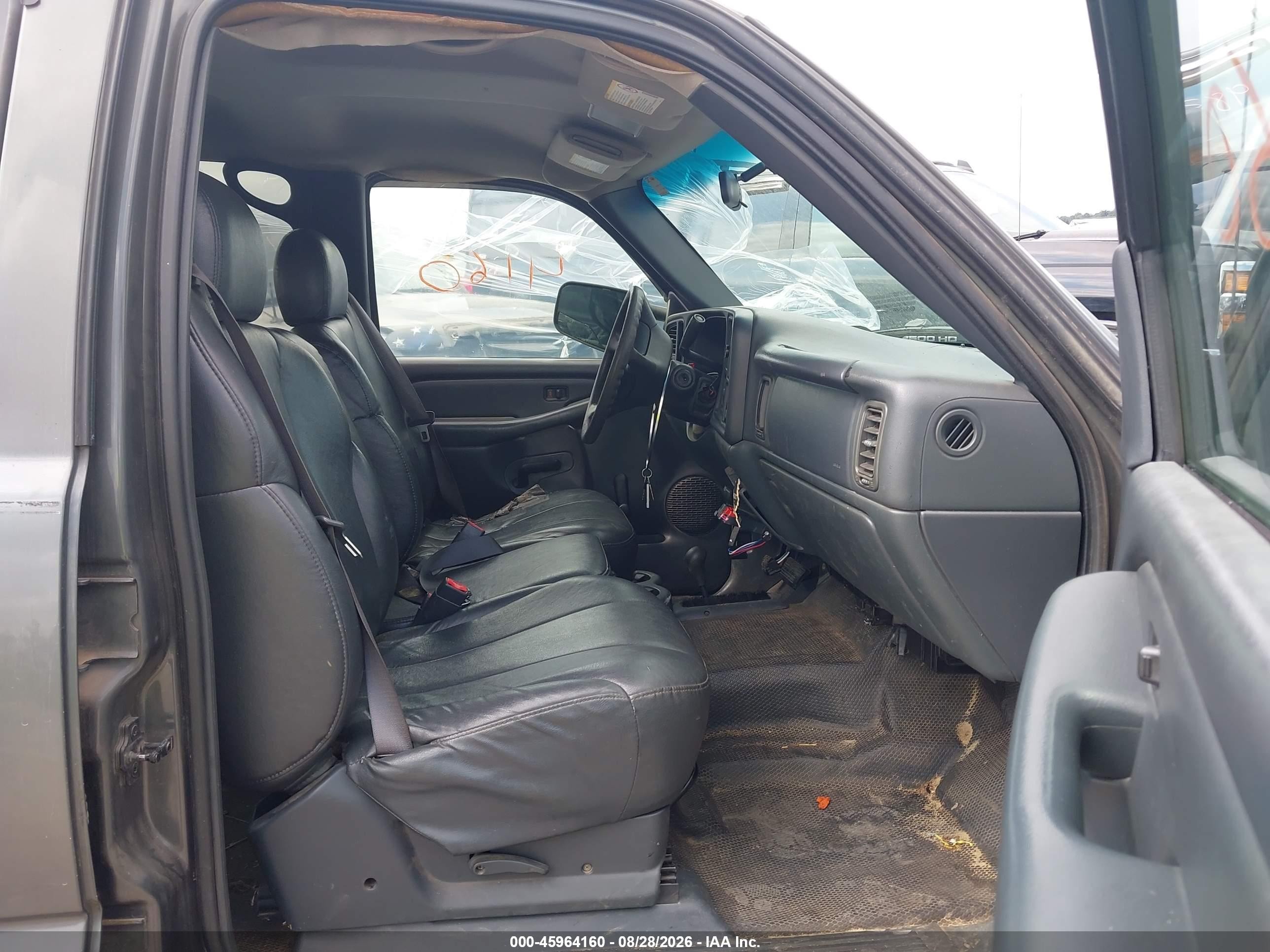 2002 Chevrolet Silverado 2500hd   Gray vin: 1GCHK23U72F207153