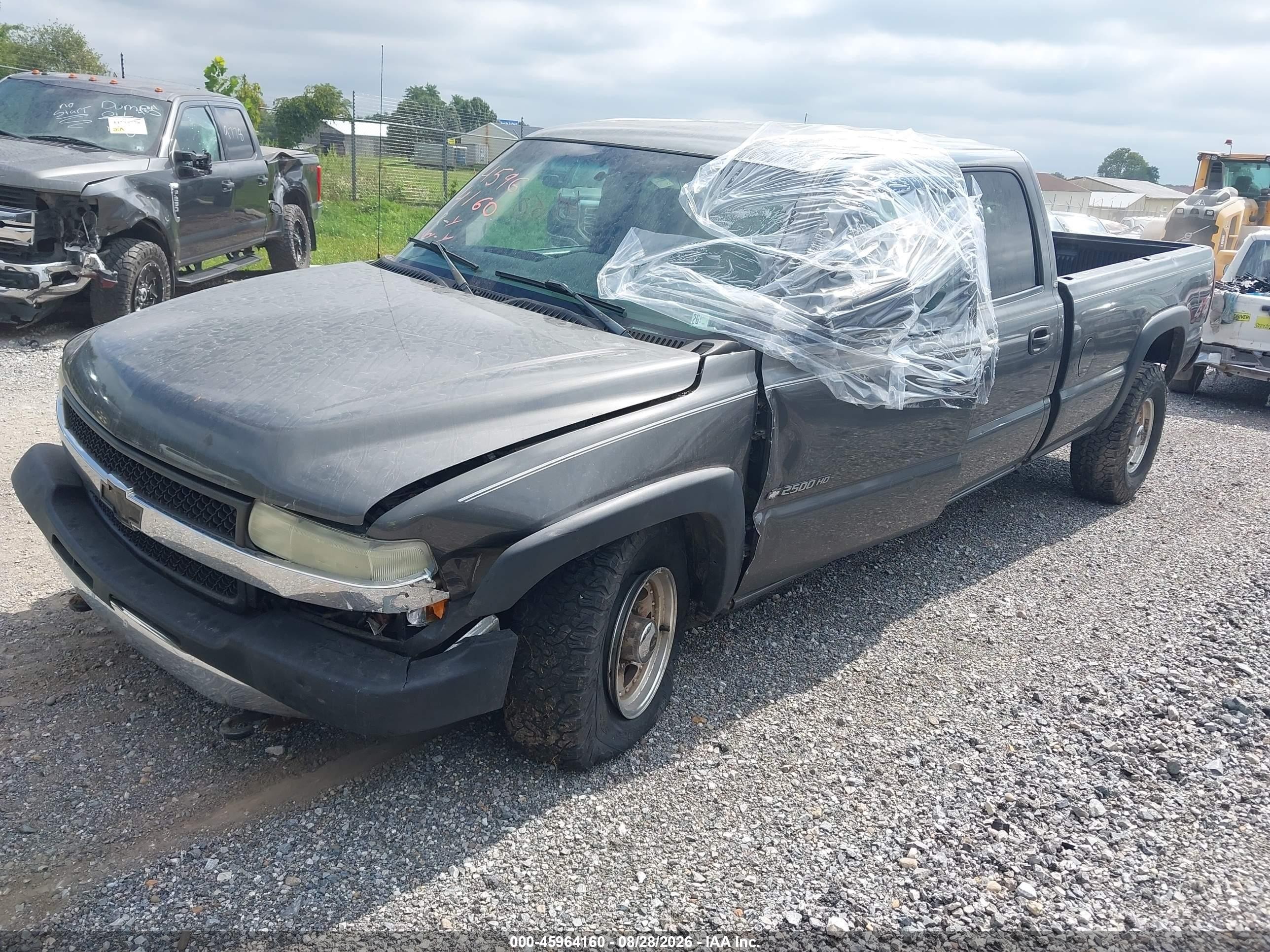2002 Chevrolet Silverado 2500hd   Gray vin: 1GCHK23U72F207153