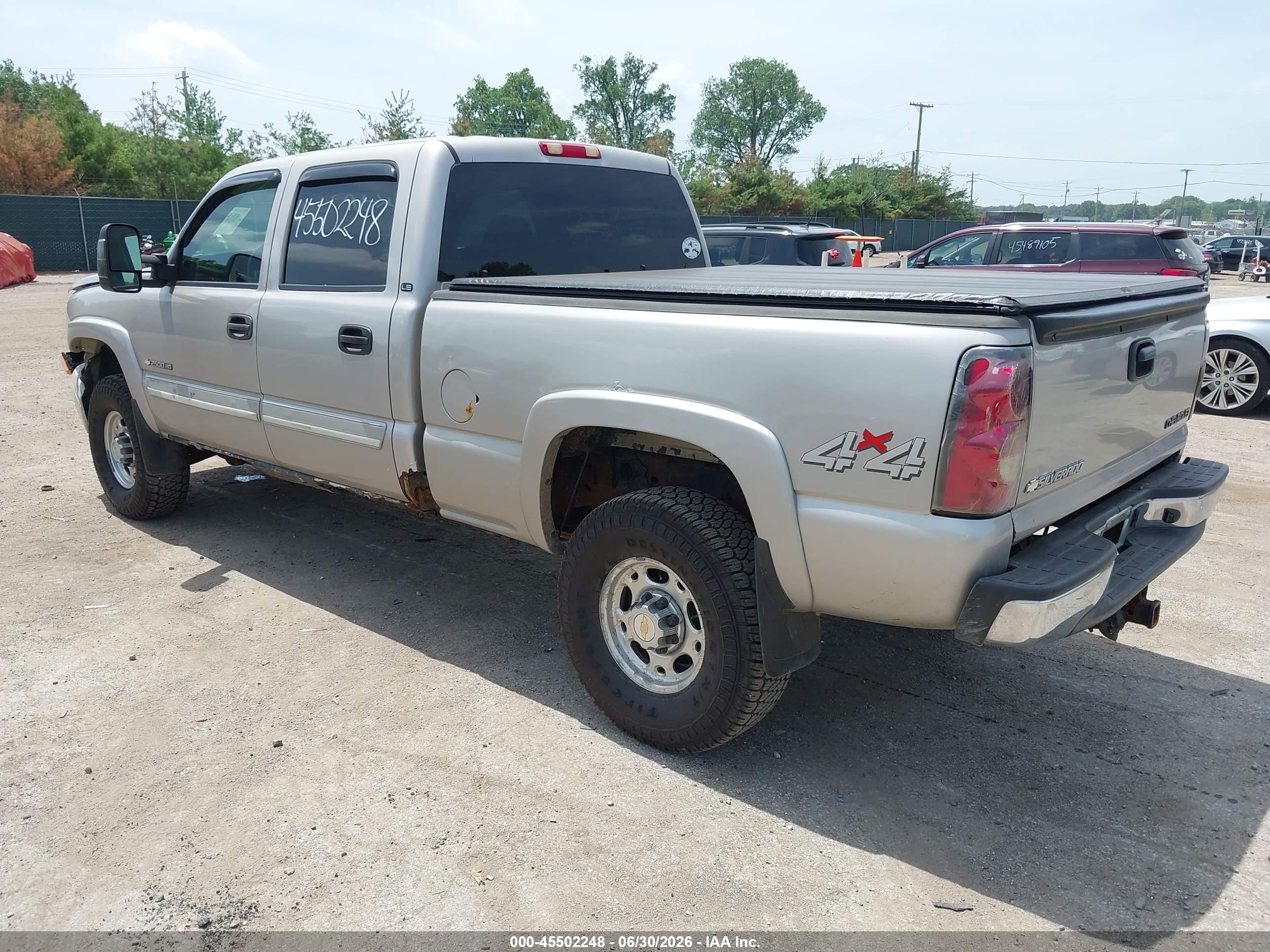 2004 Chevrolet Silverado 2500hd Ls Серый vin: 1GCHK23U74F204336