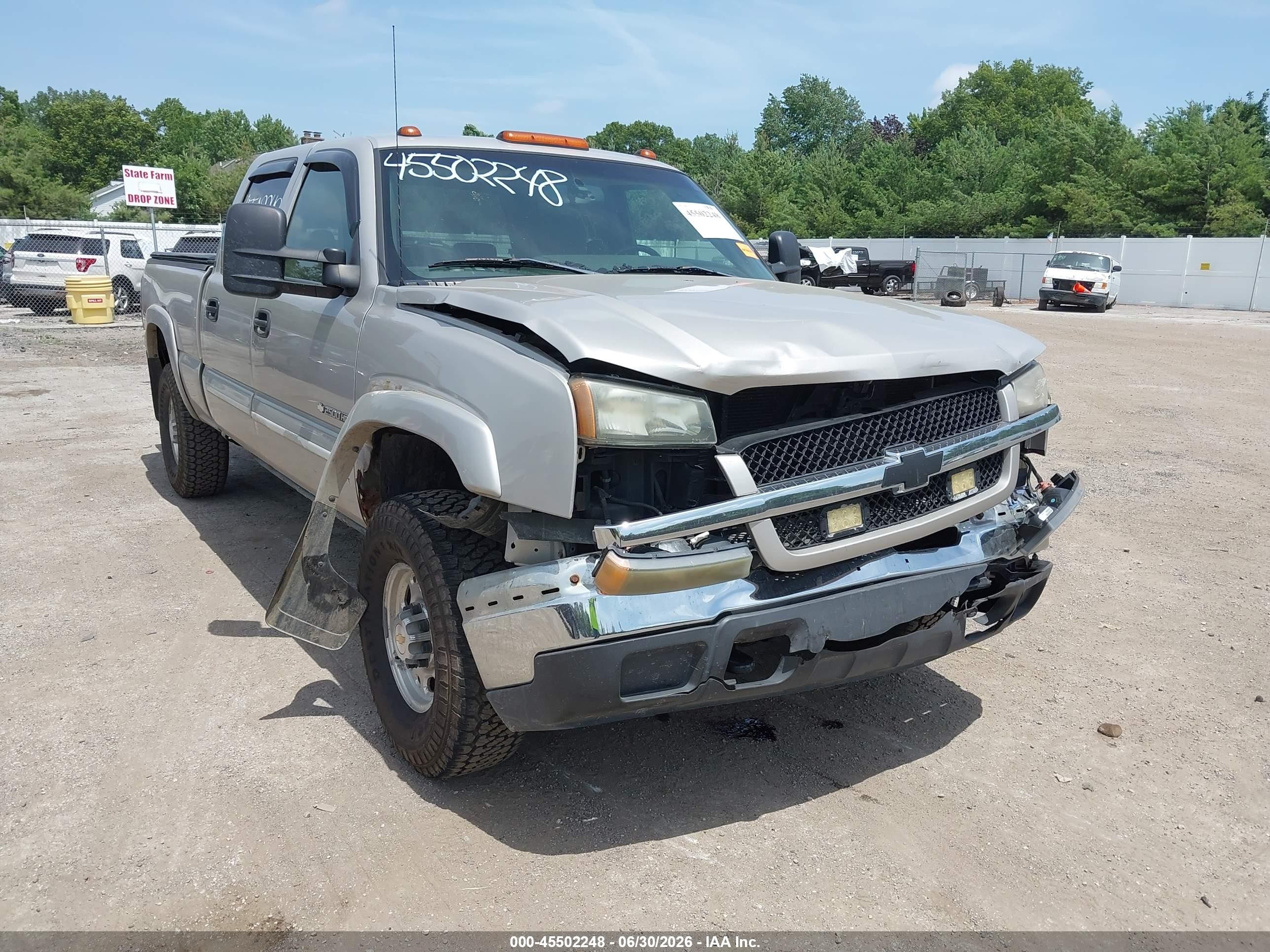 2004 Chevrolet Silverado 2500hd Ls Серый vin: 1GCHK23U74F204336