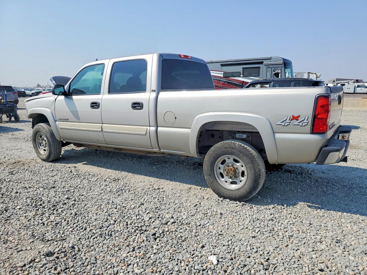 2006 Chevrolet Silverado K2500 Heavy Duty Silver vin: 1GCHK23U76F135635
