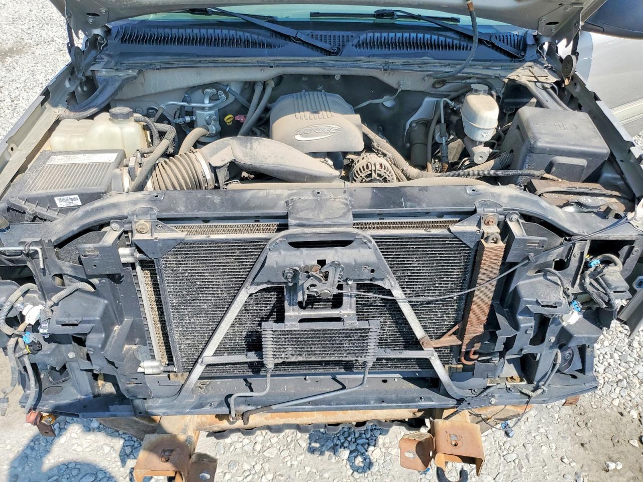 2006 Chevrolet Silverado K2500 Heavy Duty Silver vin: 1GCHK23U76F135635