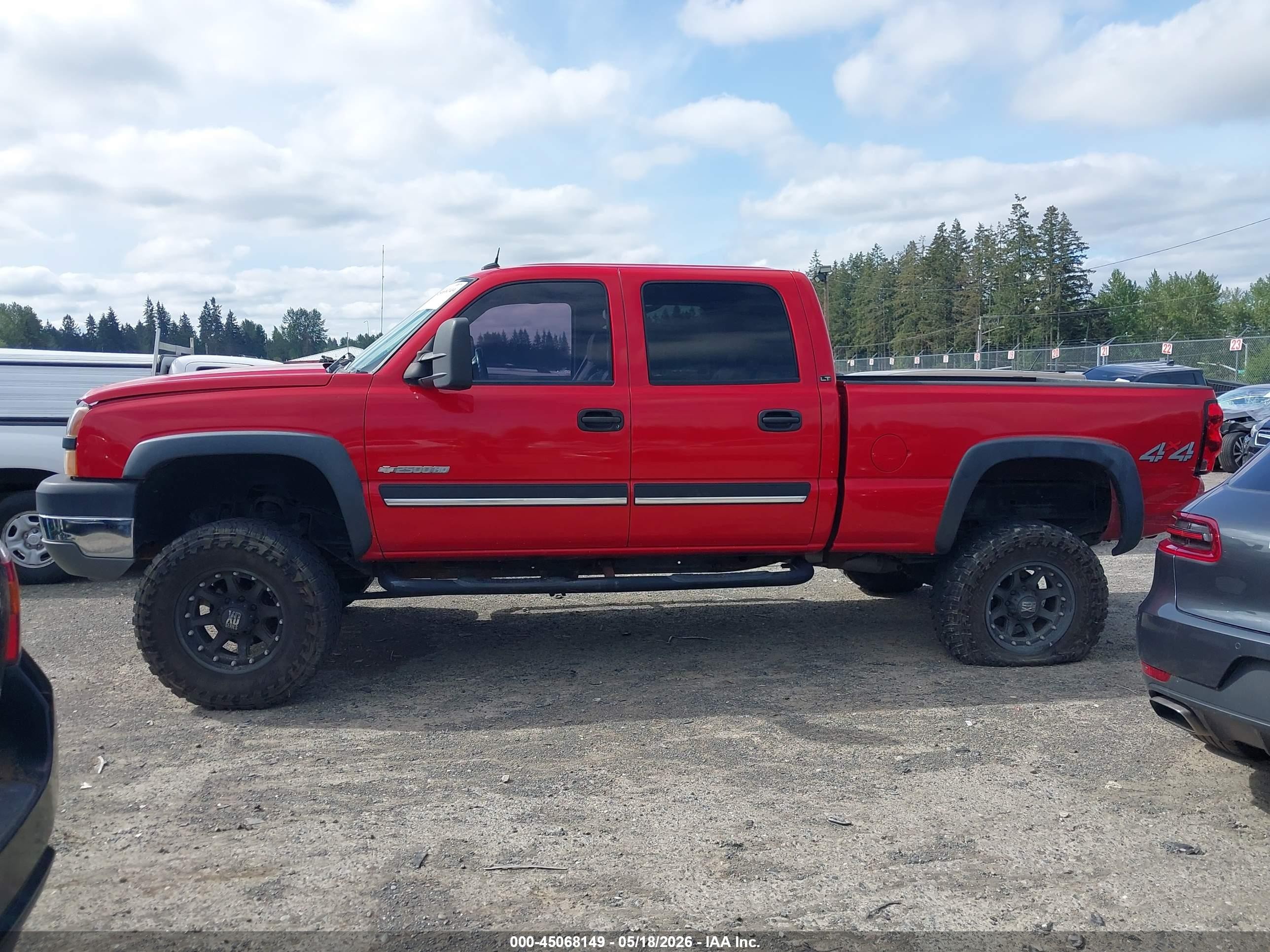 2004 Chevrolet Silverado 2500hd Lt Red vin: 1GCHK23U84F207844