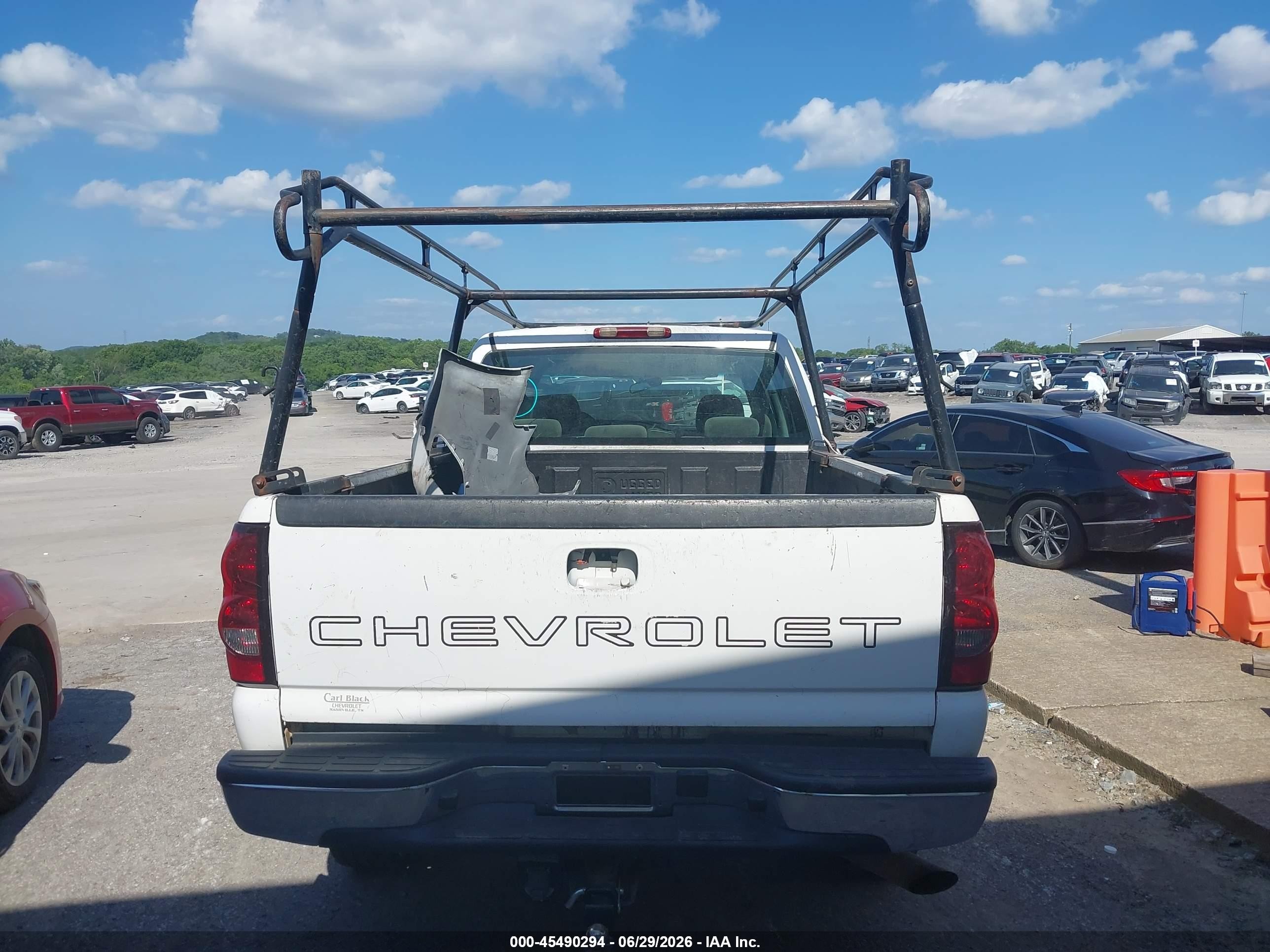 2007 Chevrolet Silverado 2500hd Classic Work Truck White vin: 1GCHK23U87F119817