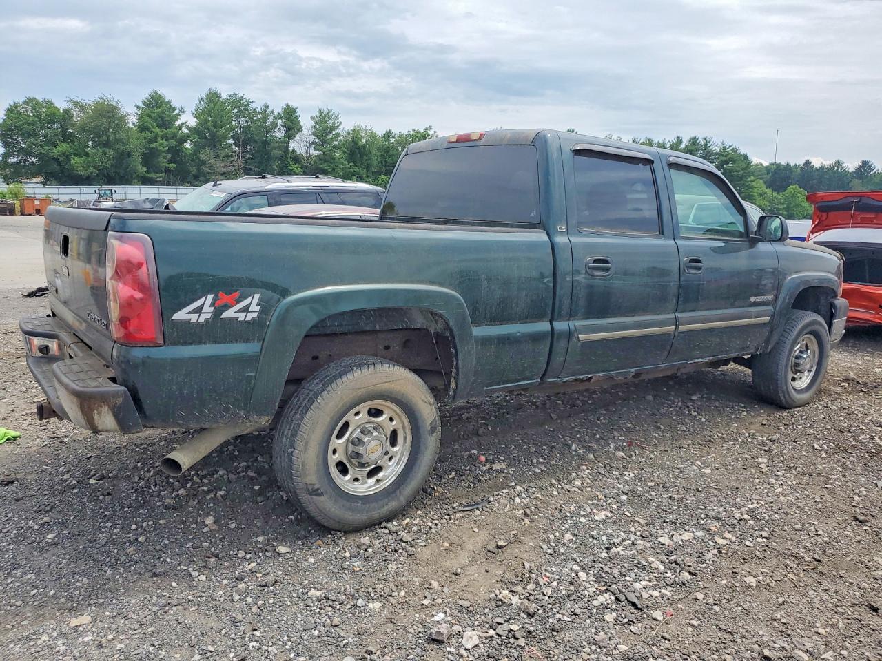 2003 Chevrolet Silverado K2500 Heavy Duty Green vin: 1GCHK23U93F165683