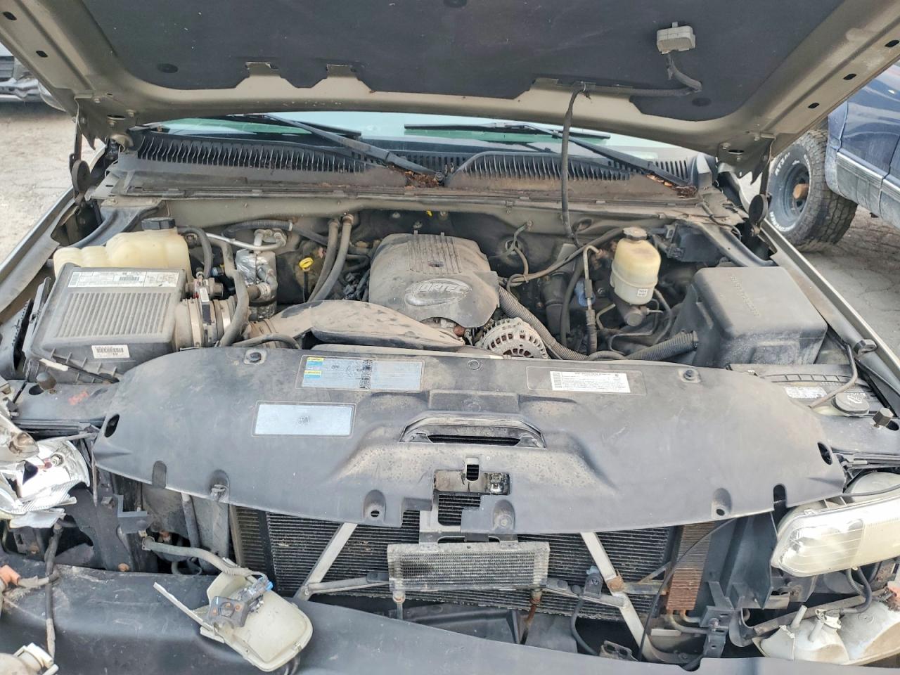 2002 Chevrolet Silverado K2500 Heavy Duty Gray vin: 1GCHK23UX2F113879