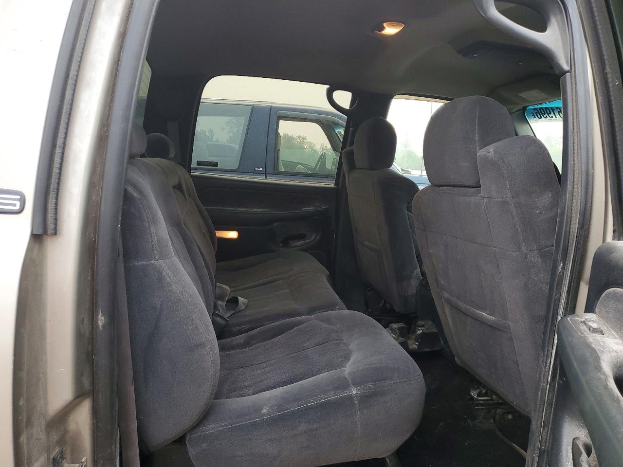 2002 Chevrolet Silverado K2500 Heavy Duty Gray vin: 1GCHK23UX2F113879