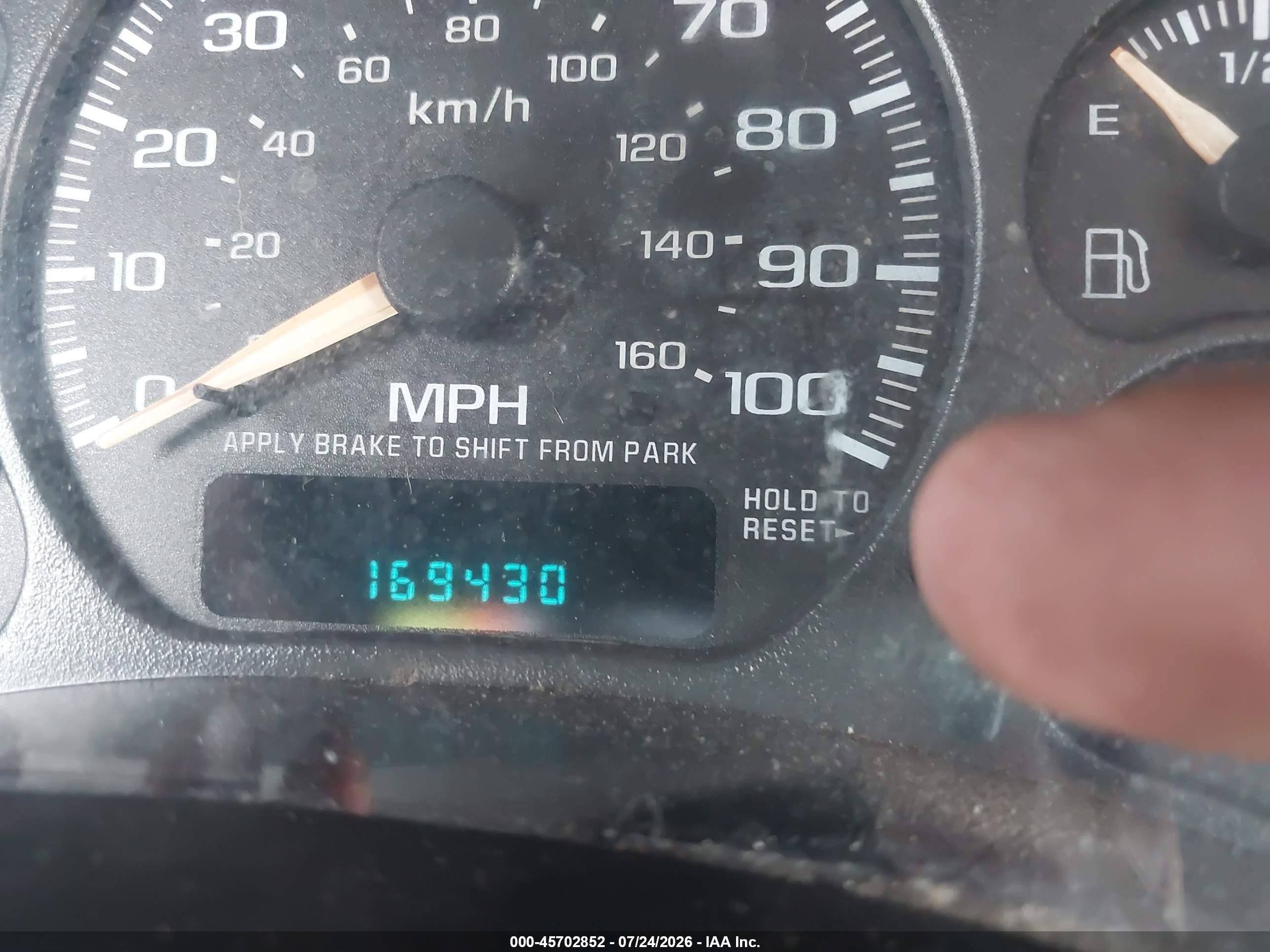 2002 Chevrolet Silverado 2500hd Ls Burgundy vin: 1GCHK23UX2F199260