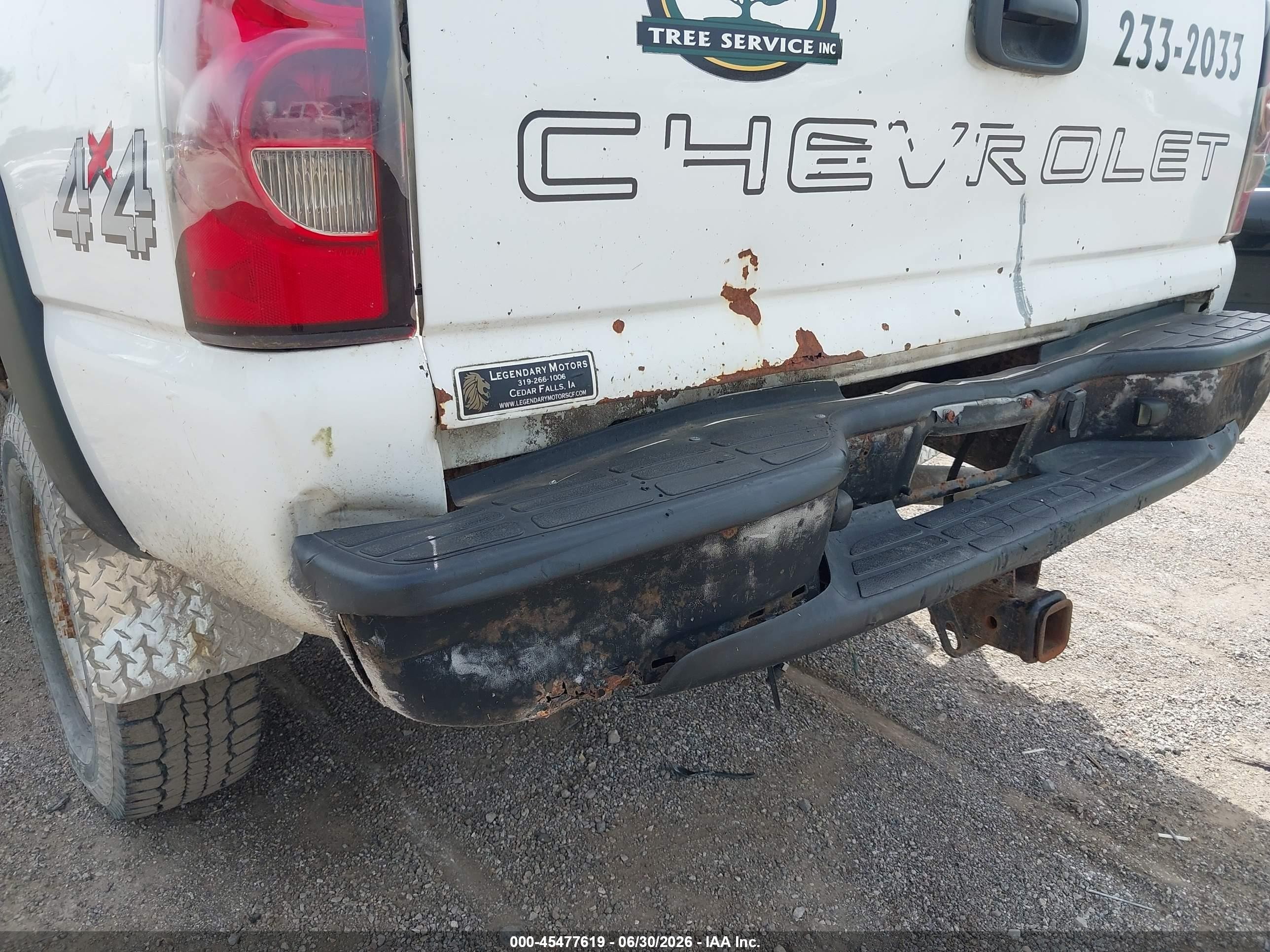 2007 Chevrolet Silverado 2500hd Classic Work Truck White vin: 1GCHK24DX7E158395