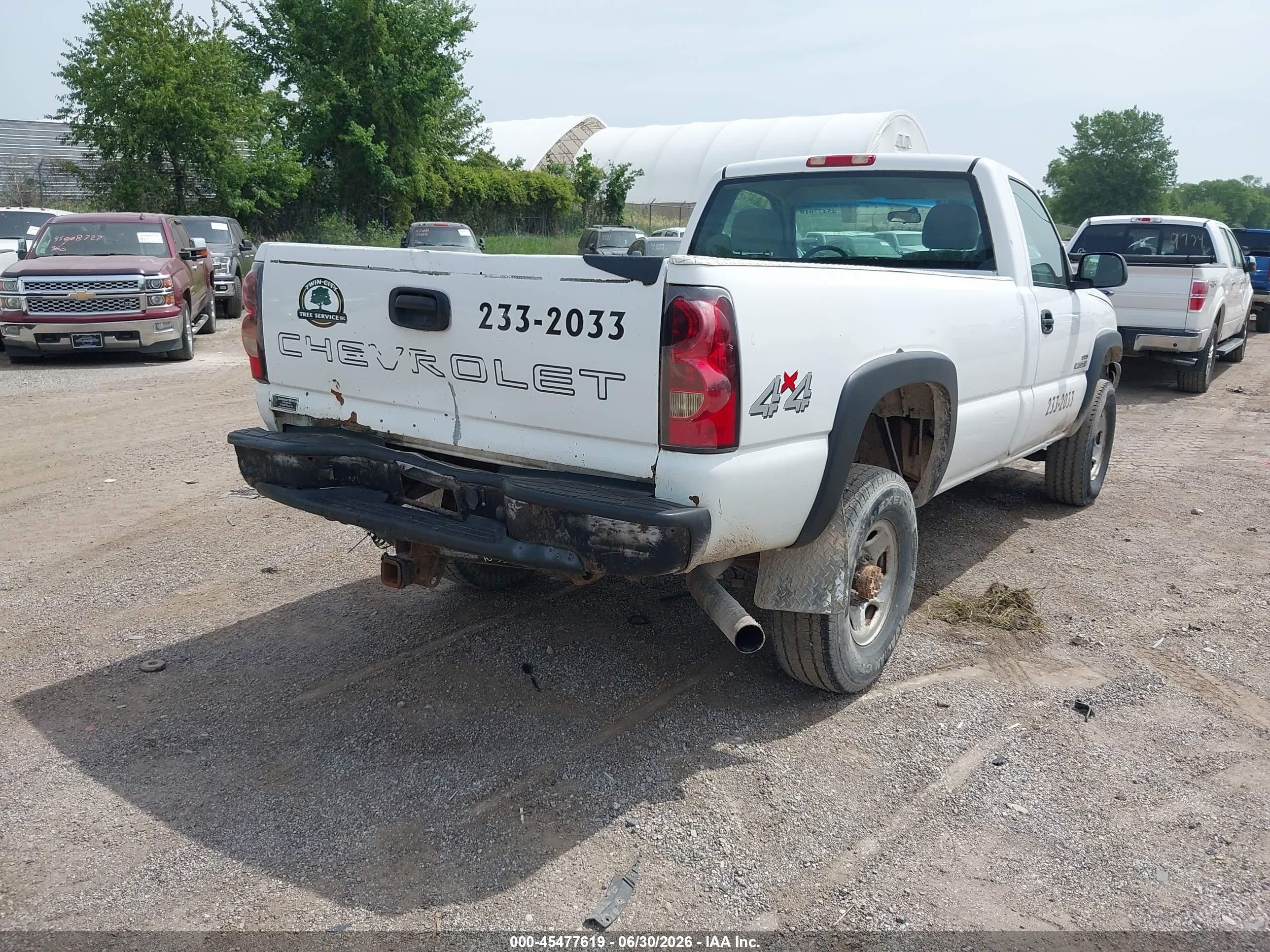 2007 Chevrolet Silverado 2500hd Classic Work Truck White vin: 1GCHK24DX7E158395