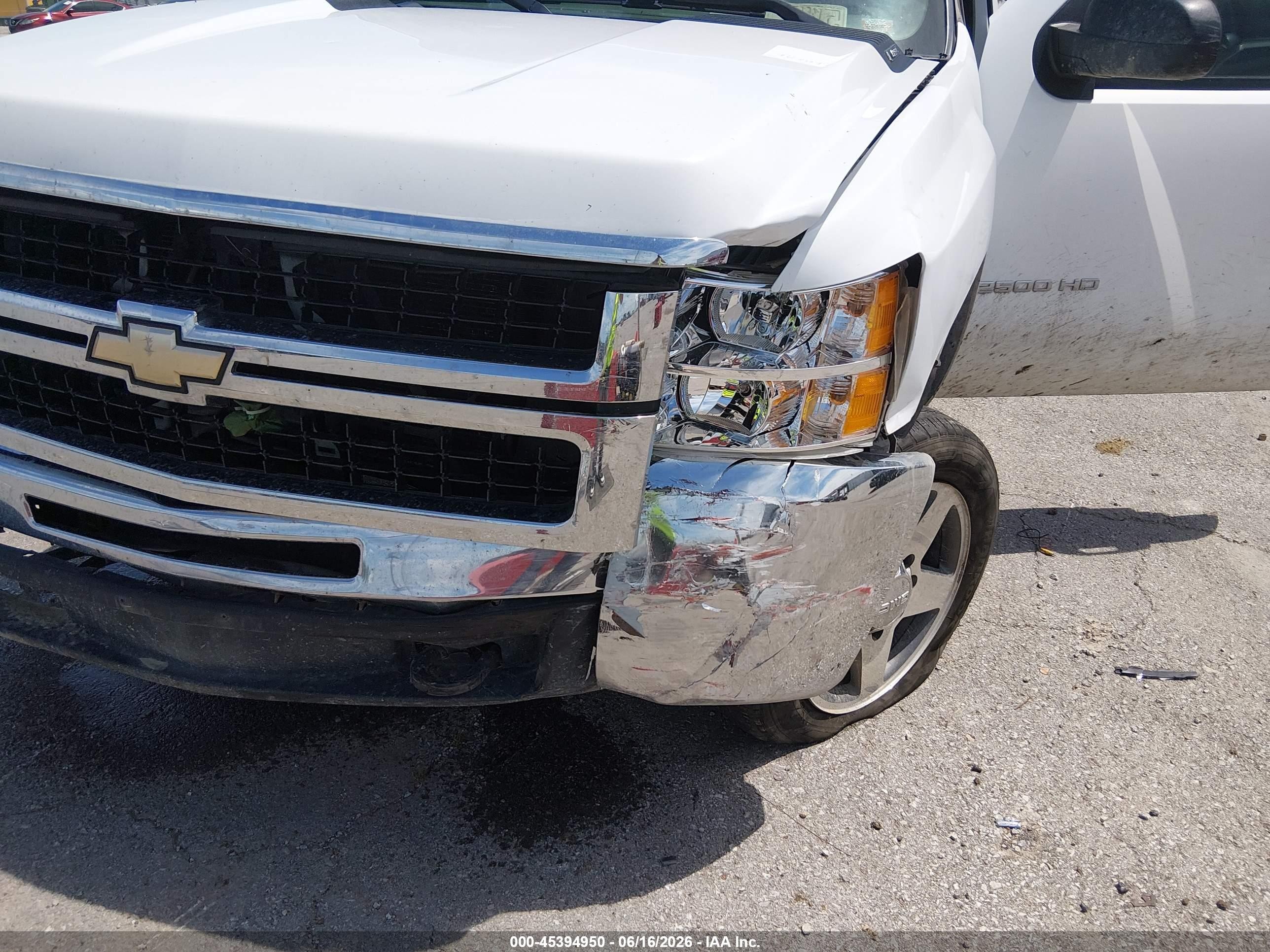 2007 Chevrolet Silverado 2500hd Work Truck White vin: 1GCHK24K87E522084