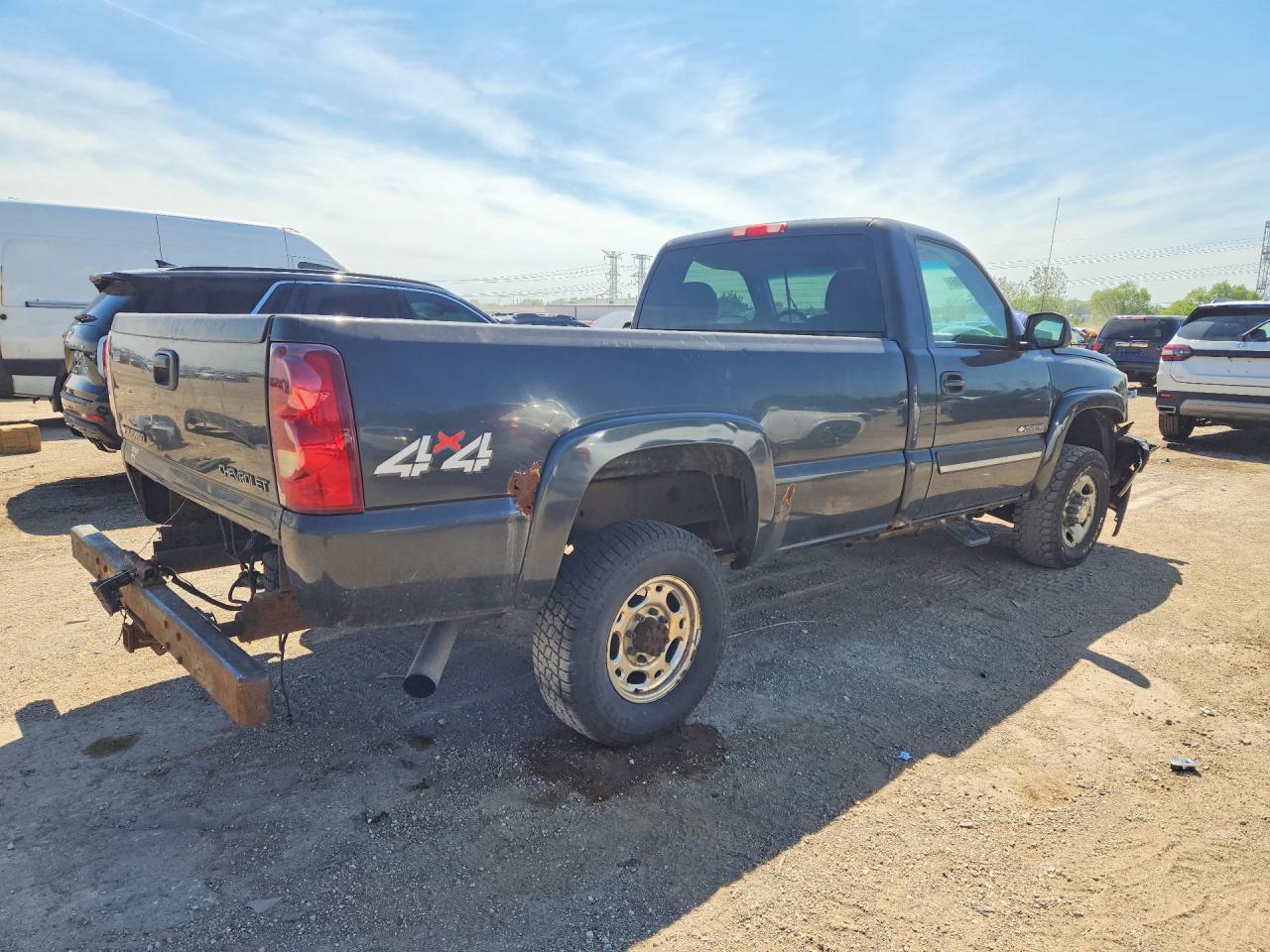 2003 Chevrolet Silverado K2500 Heavy Duty Gray vin: 1GCHK24U03Z228151