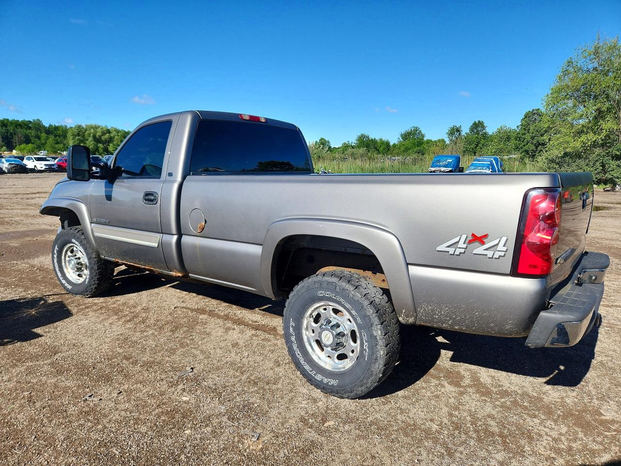 2007 Chevrolet Silverado K2500 Heavy Duty Tan vin: 1GCHK24U27E194503