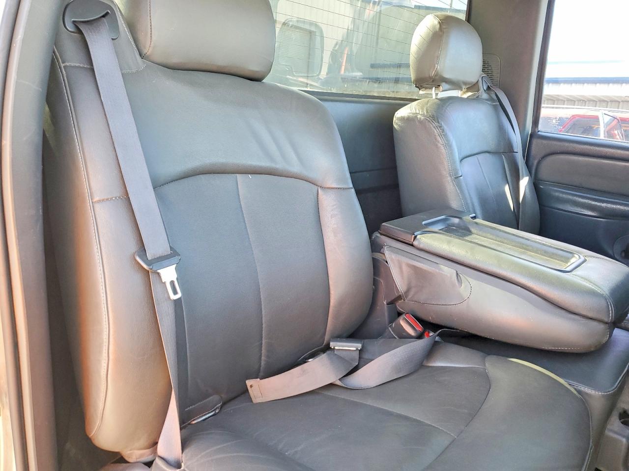 2001 Chevrolet Silverado K2500 Heavy Duty Silver vin: 1GCHK24U51Z331787