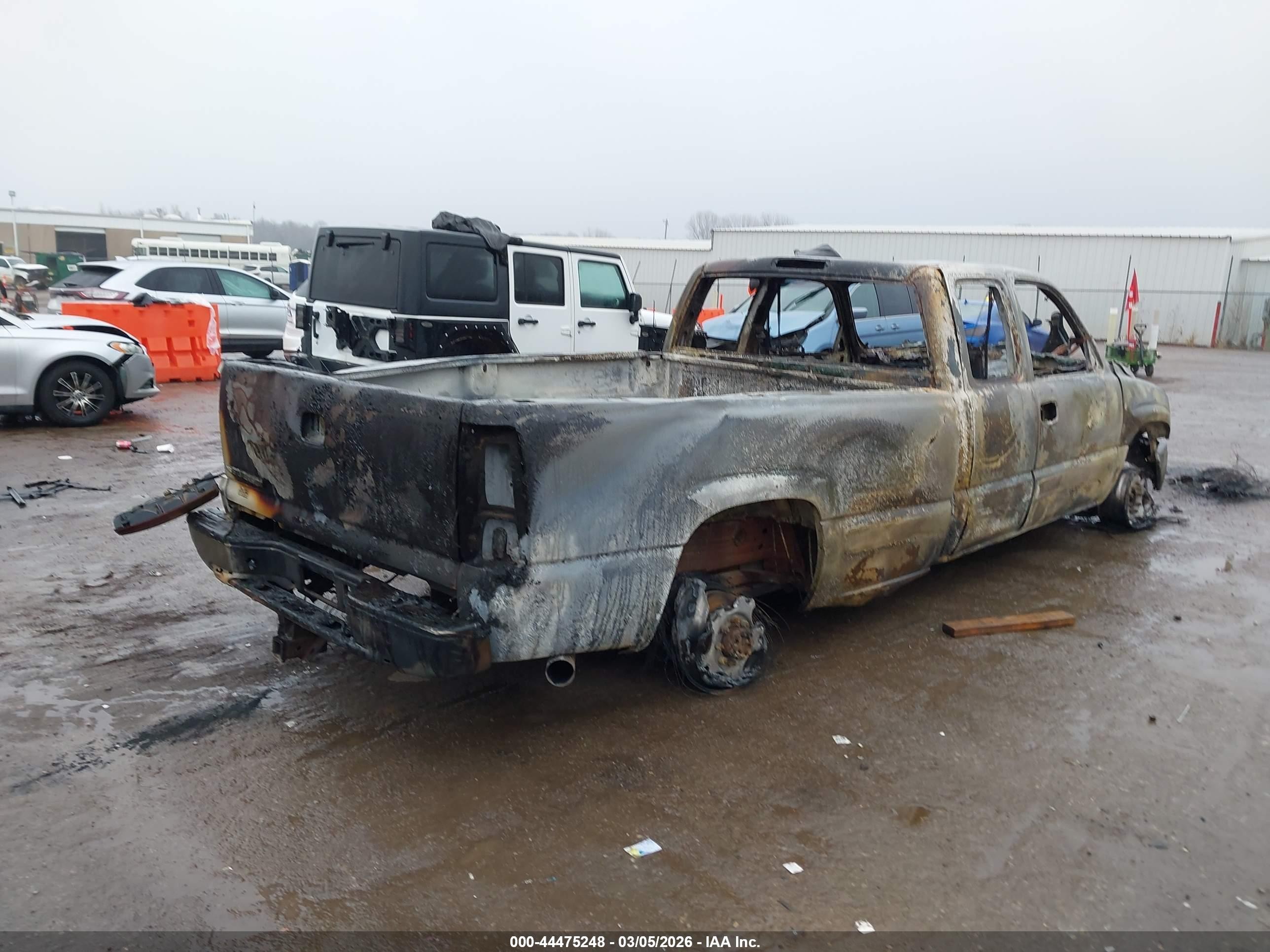 2001 Chevrolet Silverado 2500hd Ls Белый vin: 1GCHK29111E194045