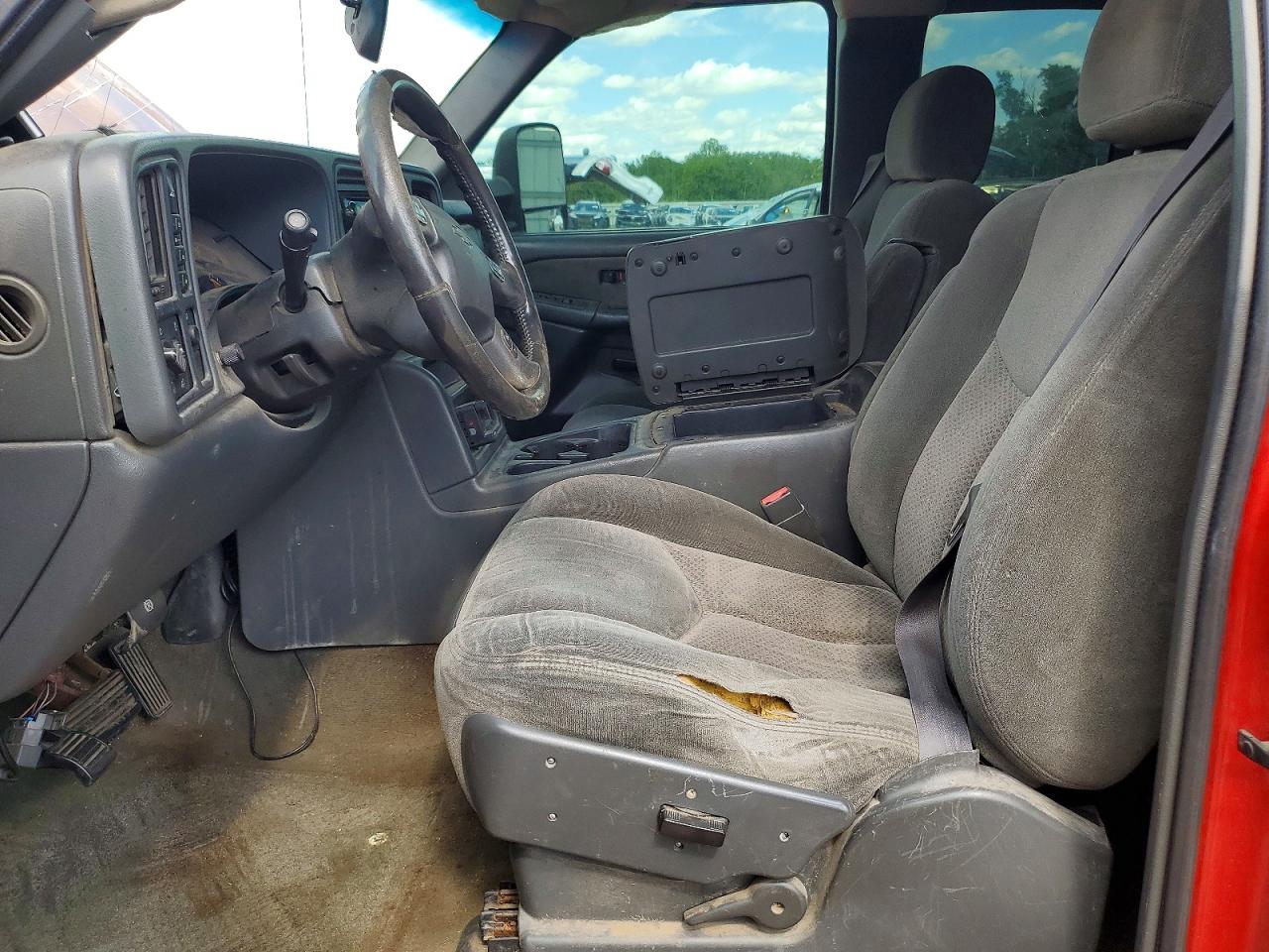 2003 Chevrolet Silverado K2500 Heavy Duty Red vin: 1GCHK29143E122596