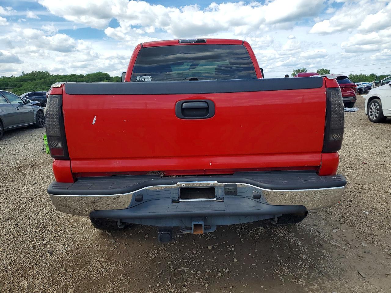 2003 Chevrolet Silverado K2500 Heavy Duty Red vin: 1GCHK29143E122596