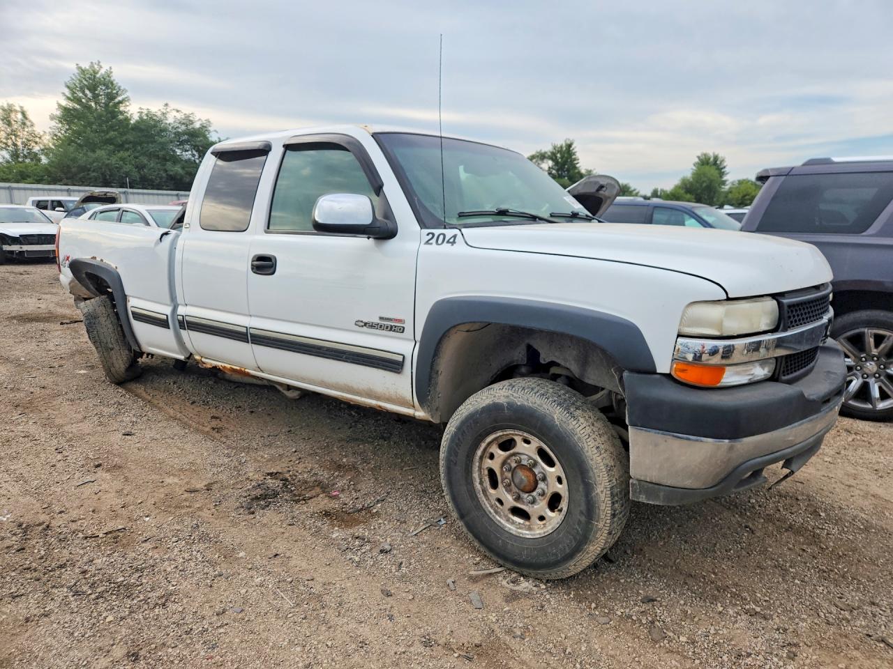 2002 Chevrolet Silverado K2500 Heavy Duty White vin: 1GCHK29162E193880