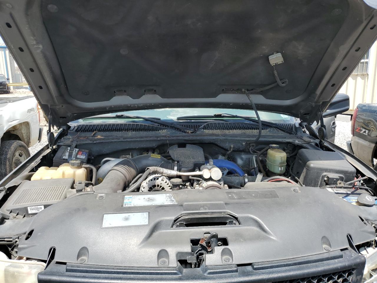2002 Chevrolet Silverado K2500 Heavy Duty Gray vin: 1GCHK29192E181271