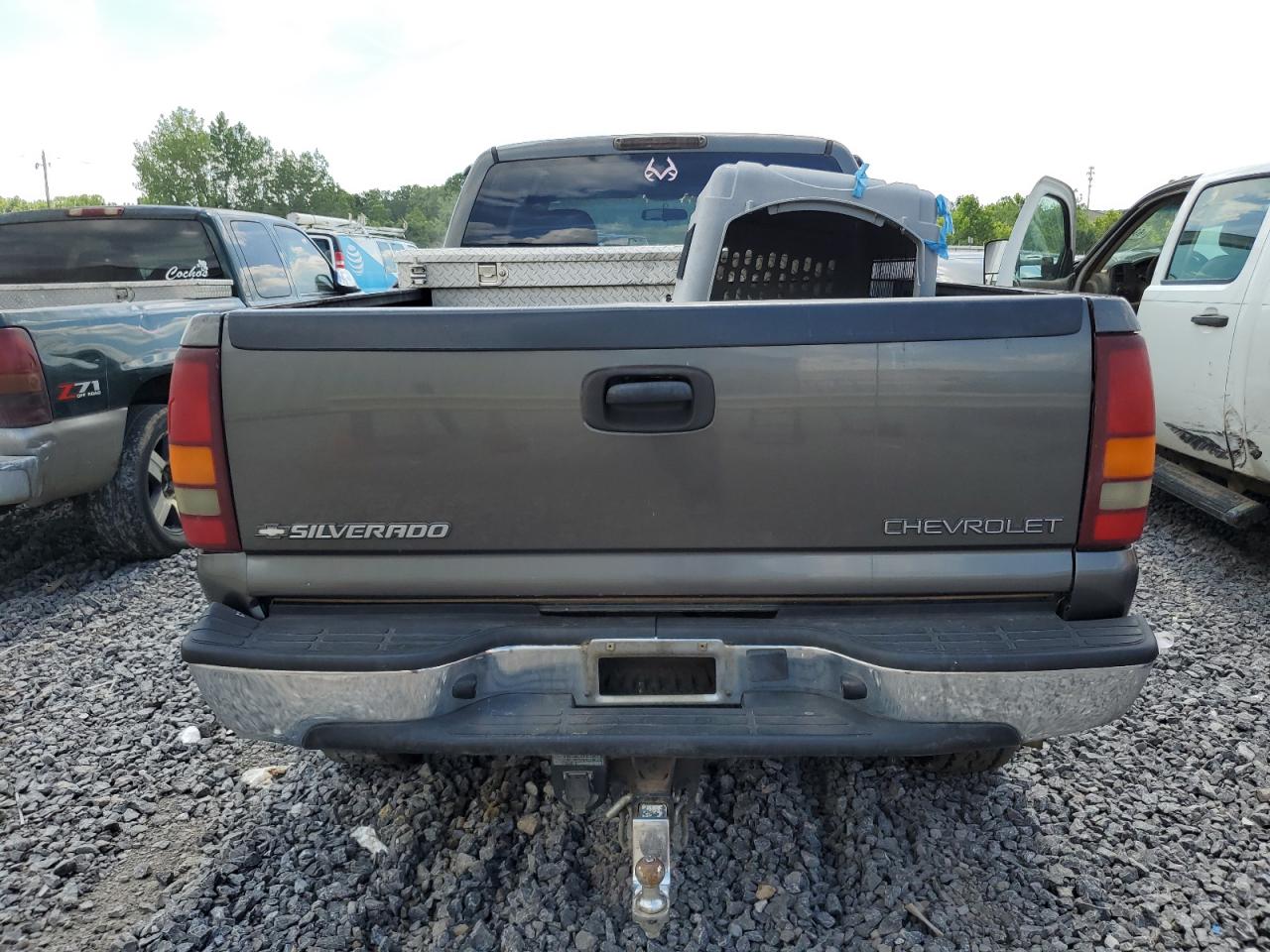2002 Chevrolet Silverado K2500 Heavy Duty Gray vin: 1GCHK29192E181271
