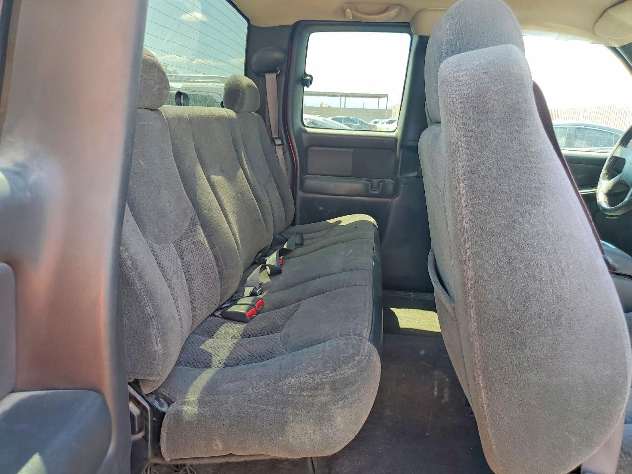 2003 Chevrolet Silverado K2500 Heavy Duty Red vin: 1GCHK291X3E145509