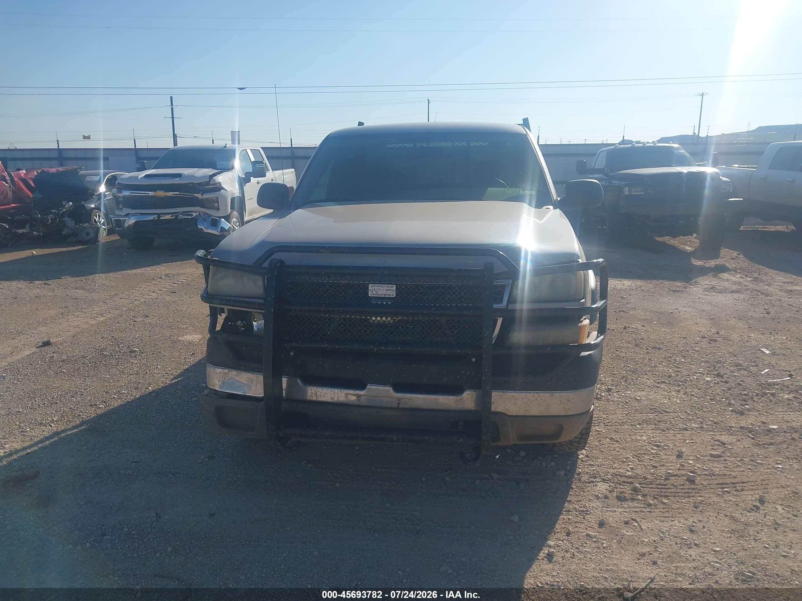 2005 Chevrolet Silverado 2500hd Work Truck Gray vin: 1GCHK29205E119173