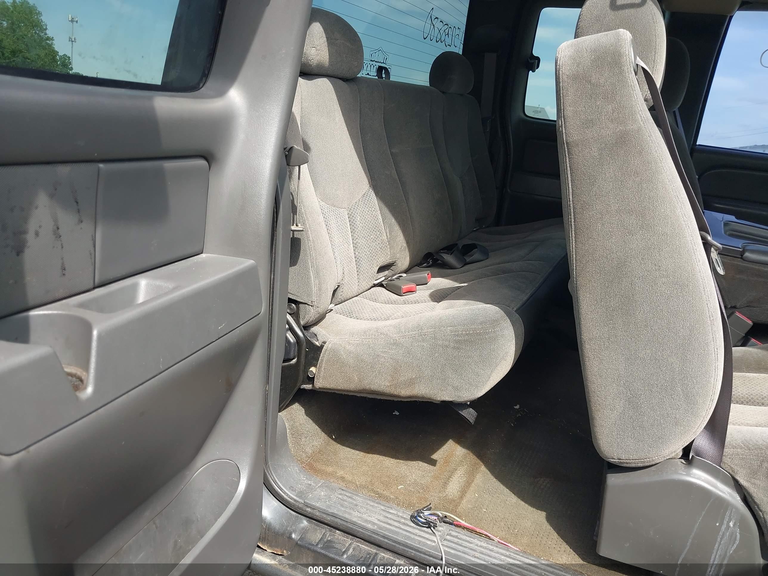 2005 Chevrolet Silverado 2500hd Ls Gray vin: 1GCHK29255E295801
