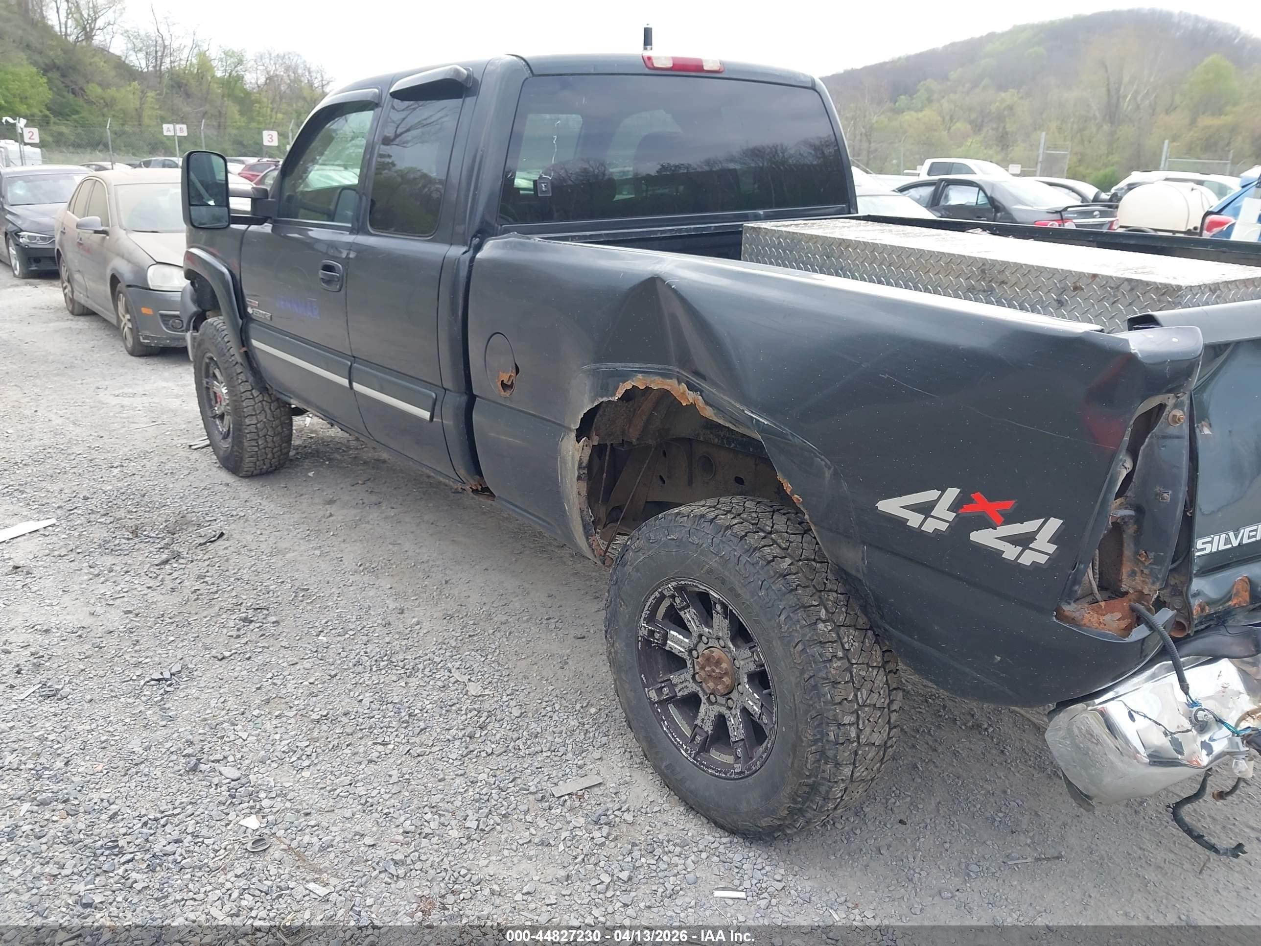 2004 Chevrolet Silverado 2500hd Ls Black vin: 1GCHK29264E295319