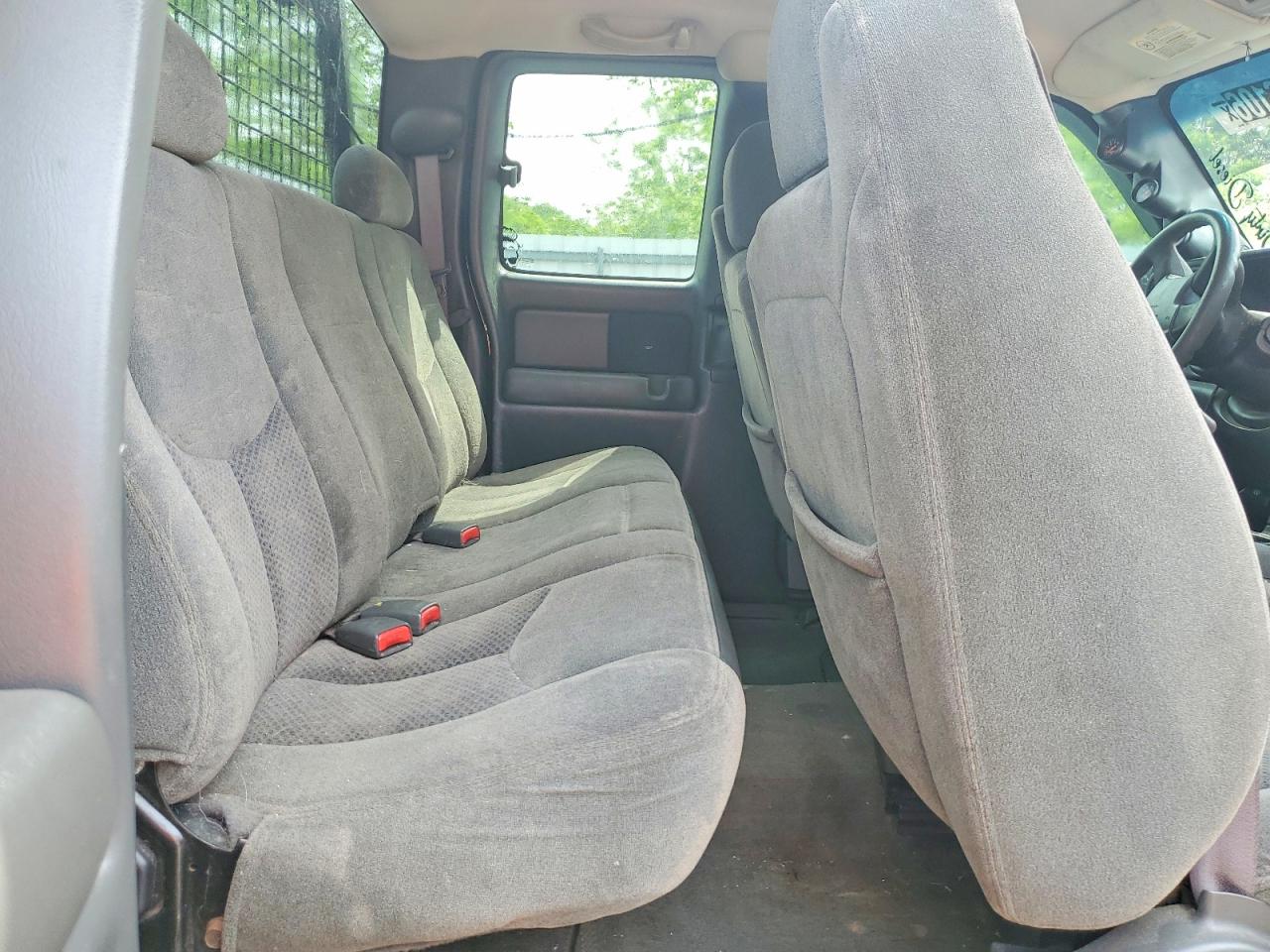 2004 Chevrolet Silverado K2500 Heavy Duty Green vin: 1GCHK29284E306644