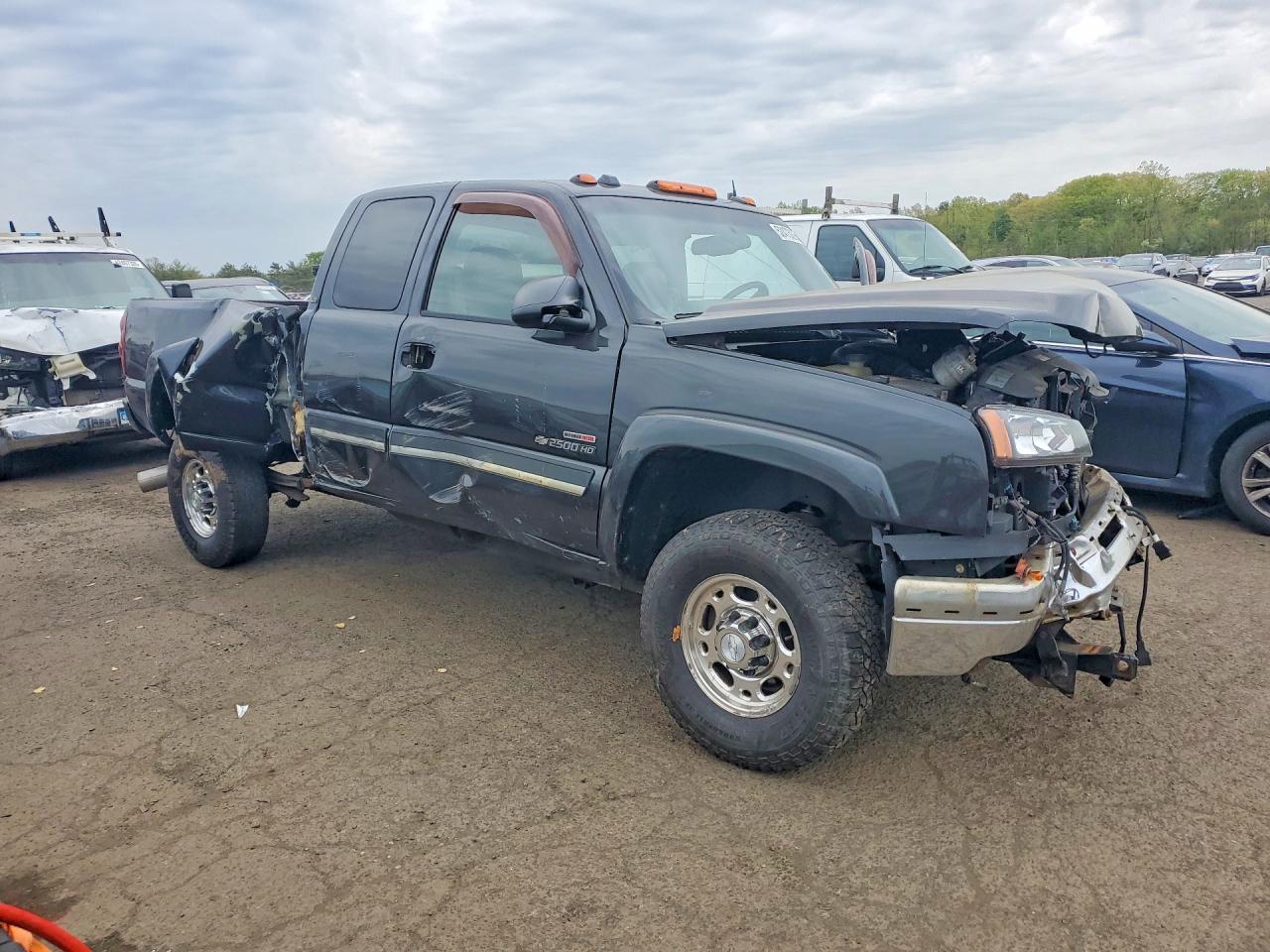 2005 Chevrolet Silverado K2500 Heavy Duty Gray vin: 1GCHK292X5E174049
