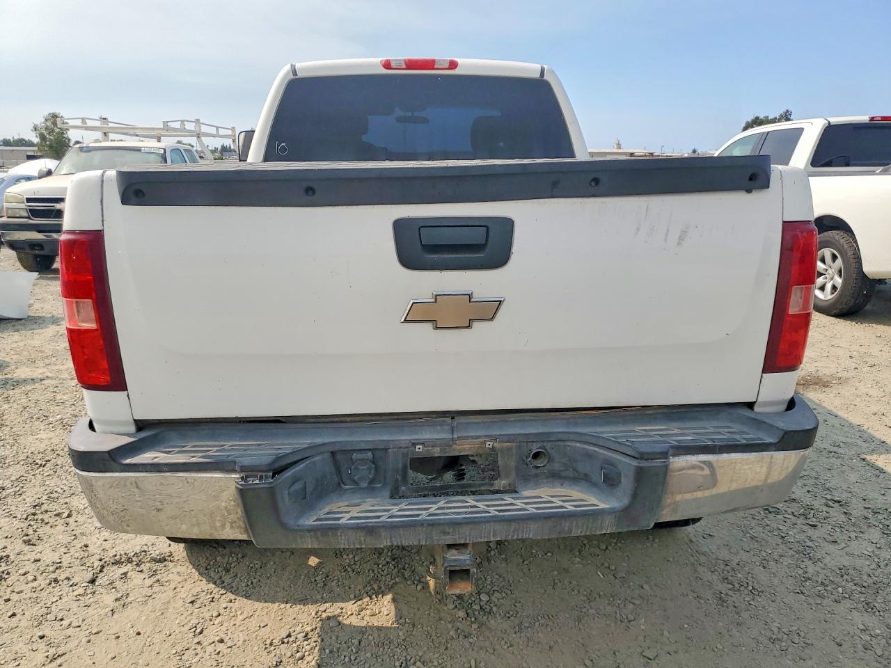 2007 Chevrolet Silverado K2500 Heavy Duty Белый vin: 1GCHK29647E575800