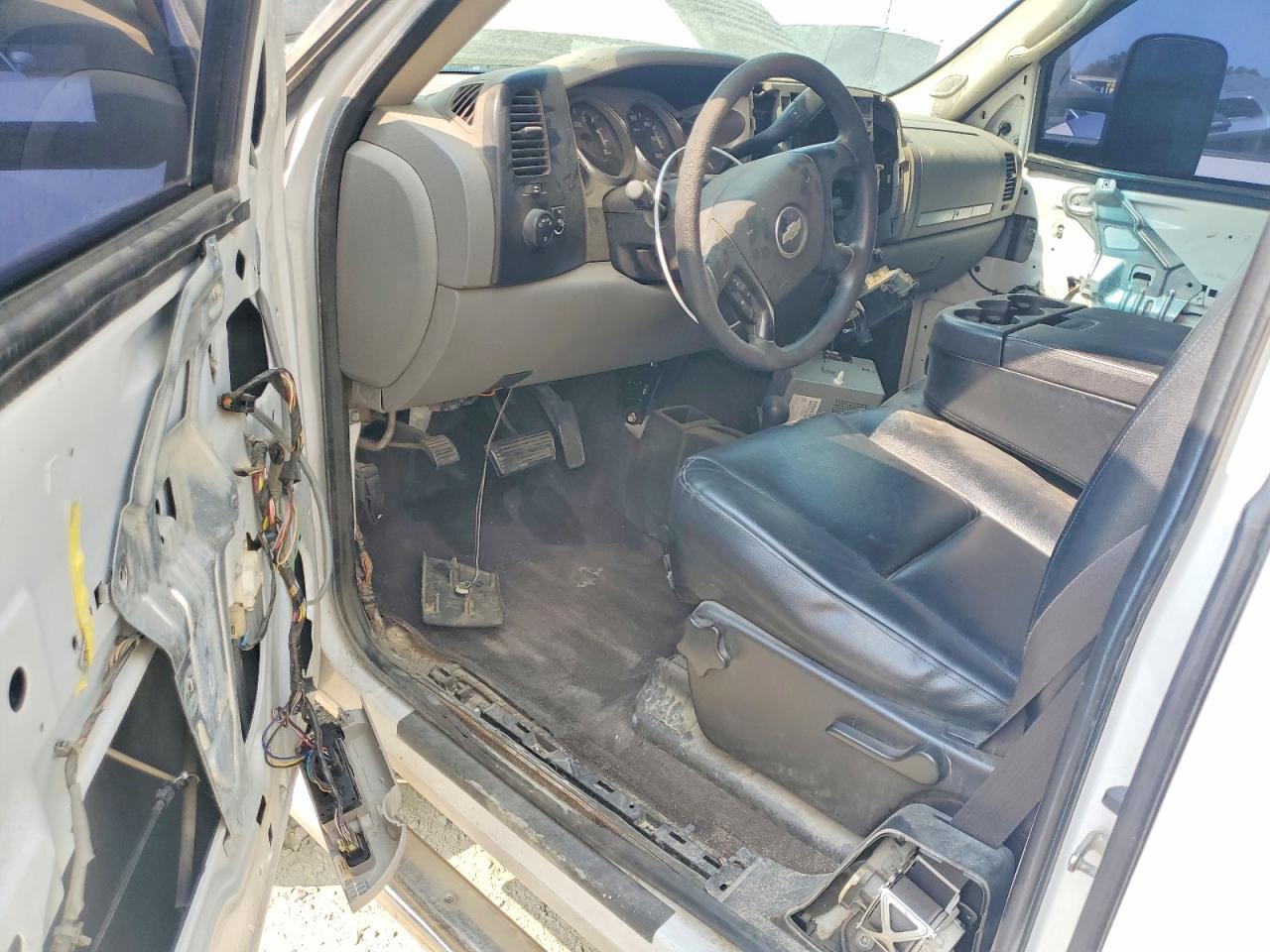2007 Chevrolet Silverado K2500 Heavy Duty Белый vin: 1GCHK29647E575800