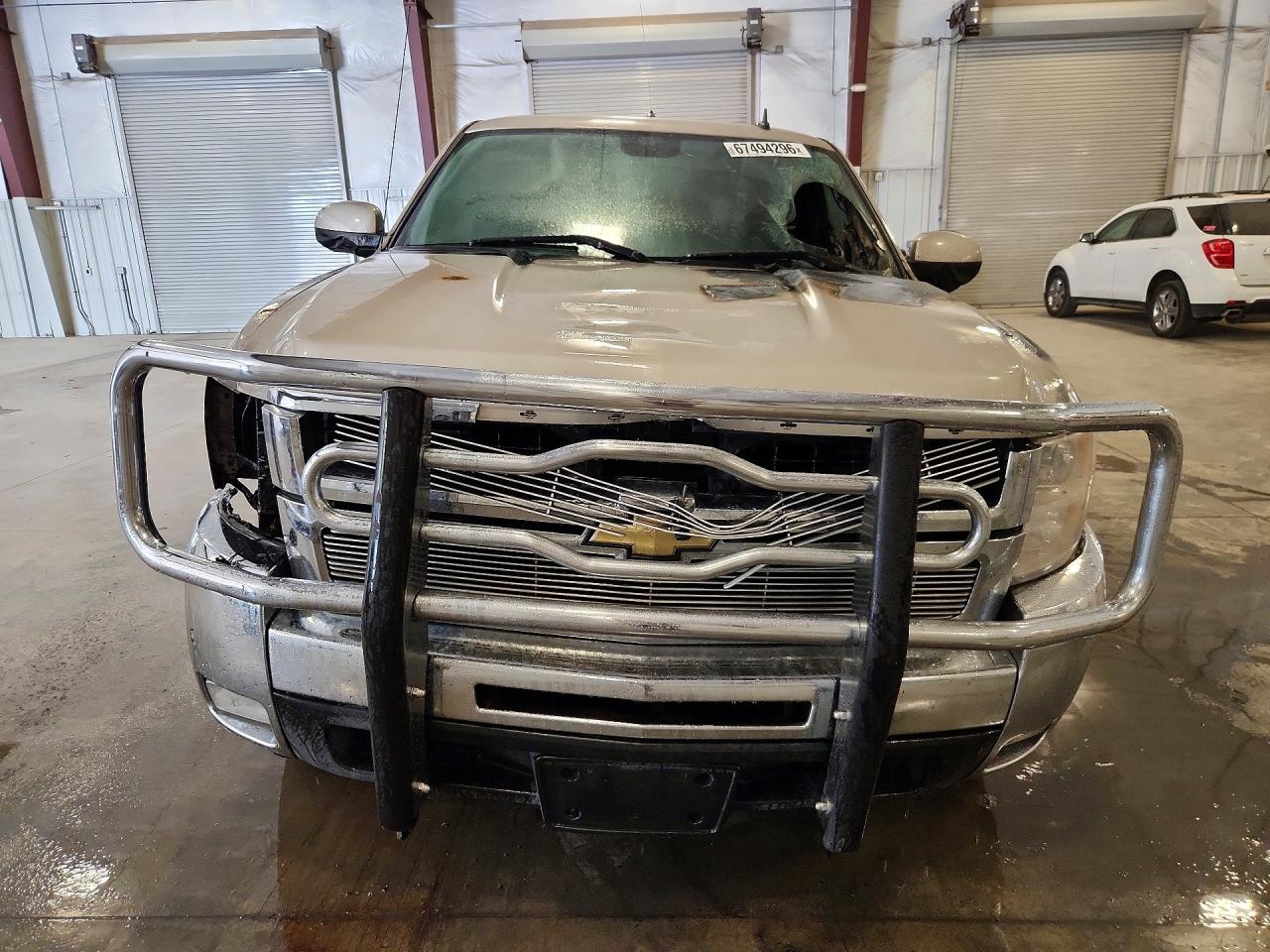 2008 Chevrolet Silverado K2500 Heavy Duty Silver vin: 1GCHK29698E158058