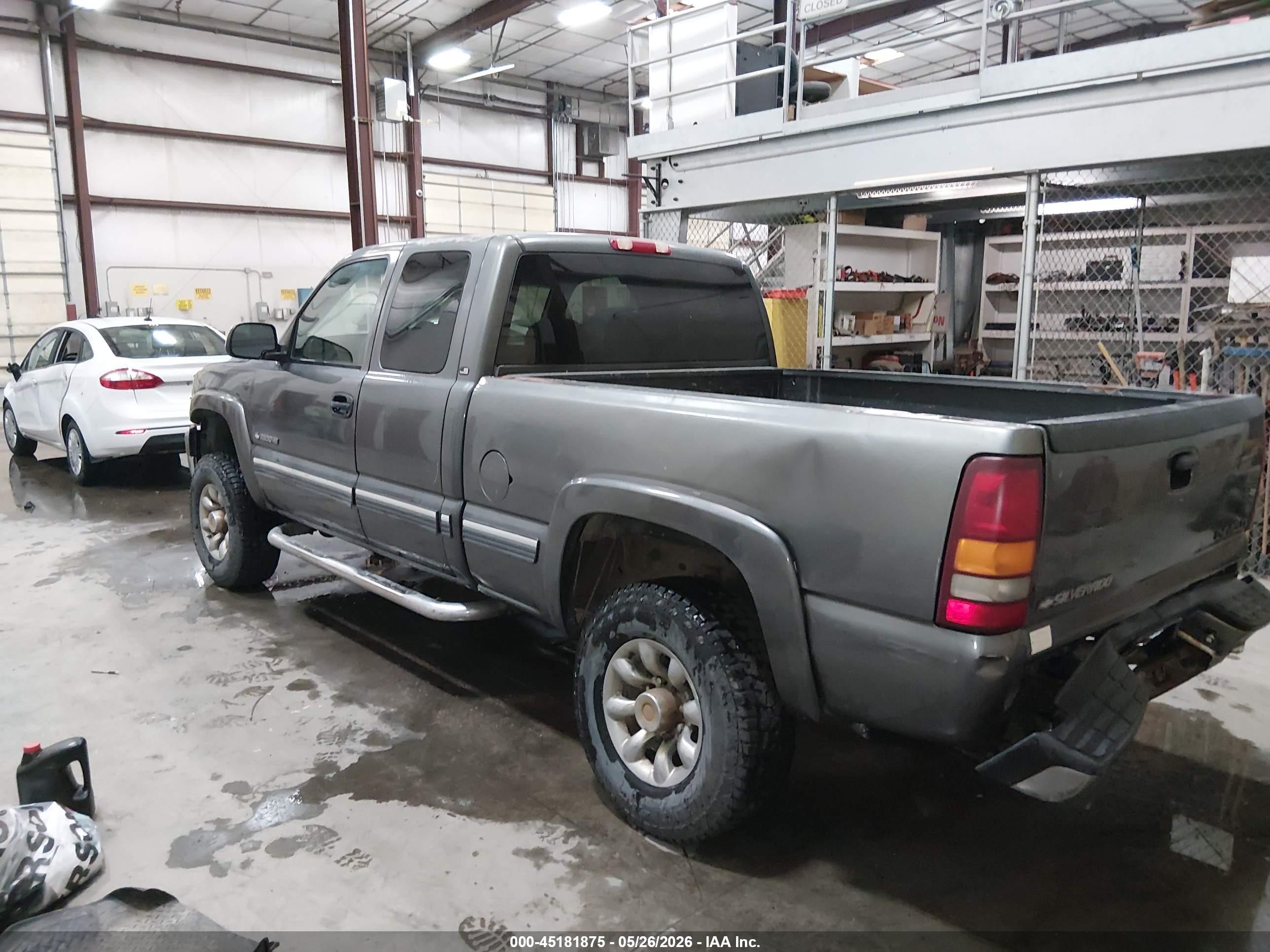 2002 Chevrolet Silverado 2500hd Ls Gray vin: 1GCHK29G72E115936