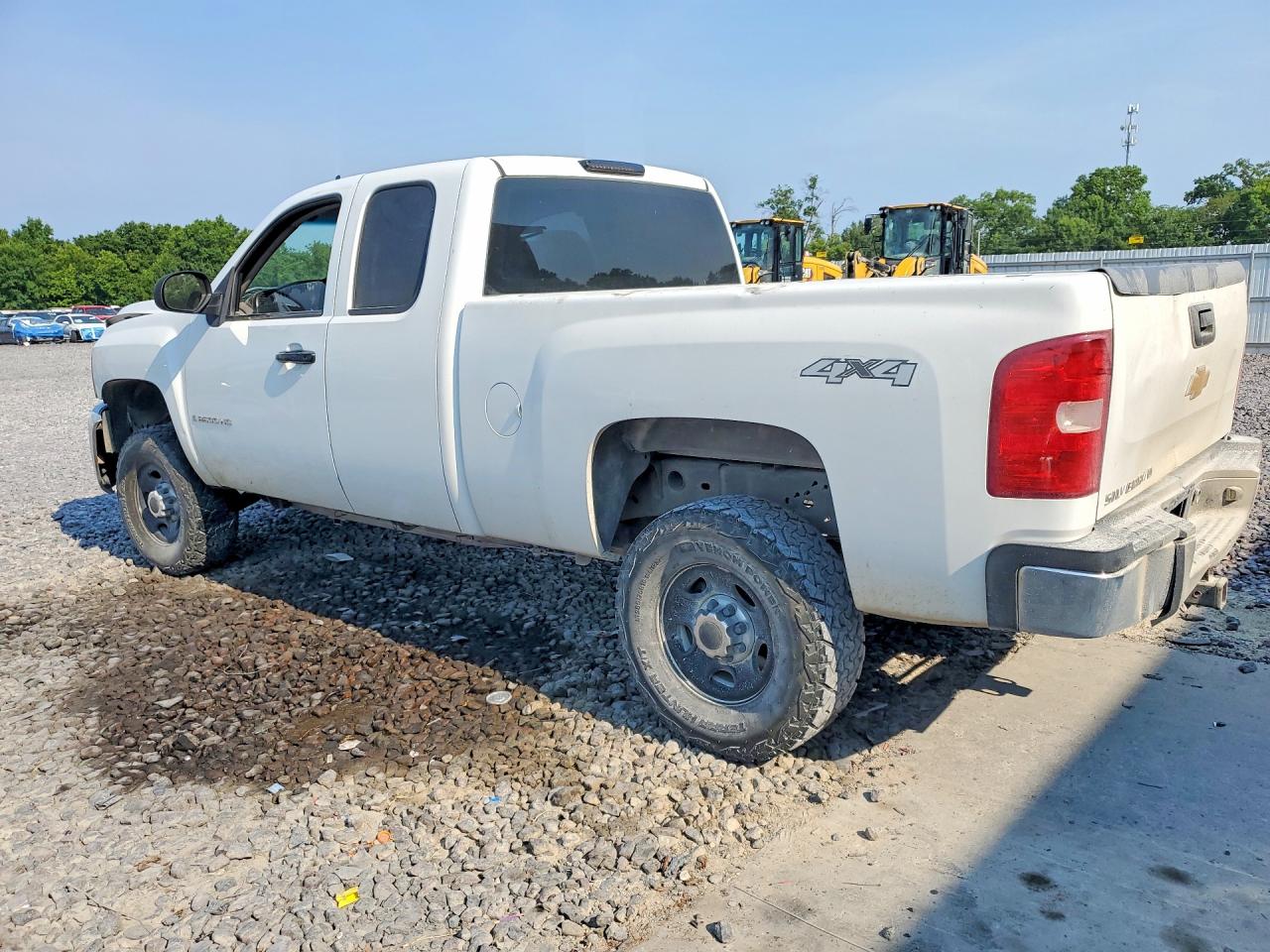2008 Chevrolet Silverado K2500 Heavy Duty White vin: 1GCHK29K18E102192