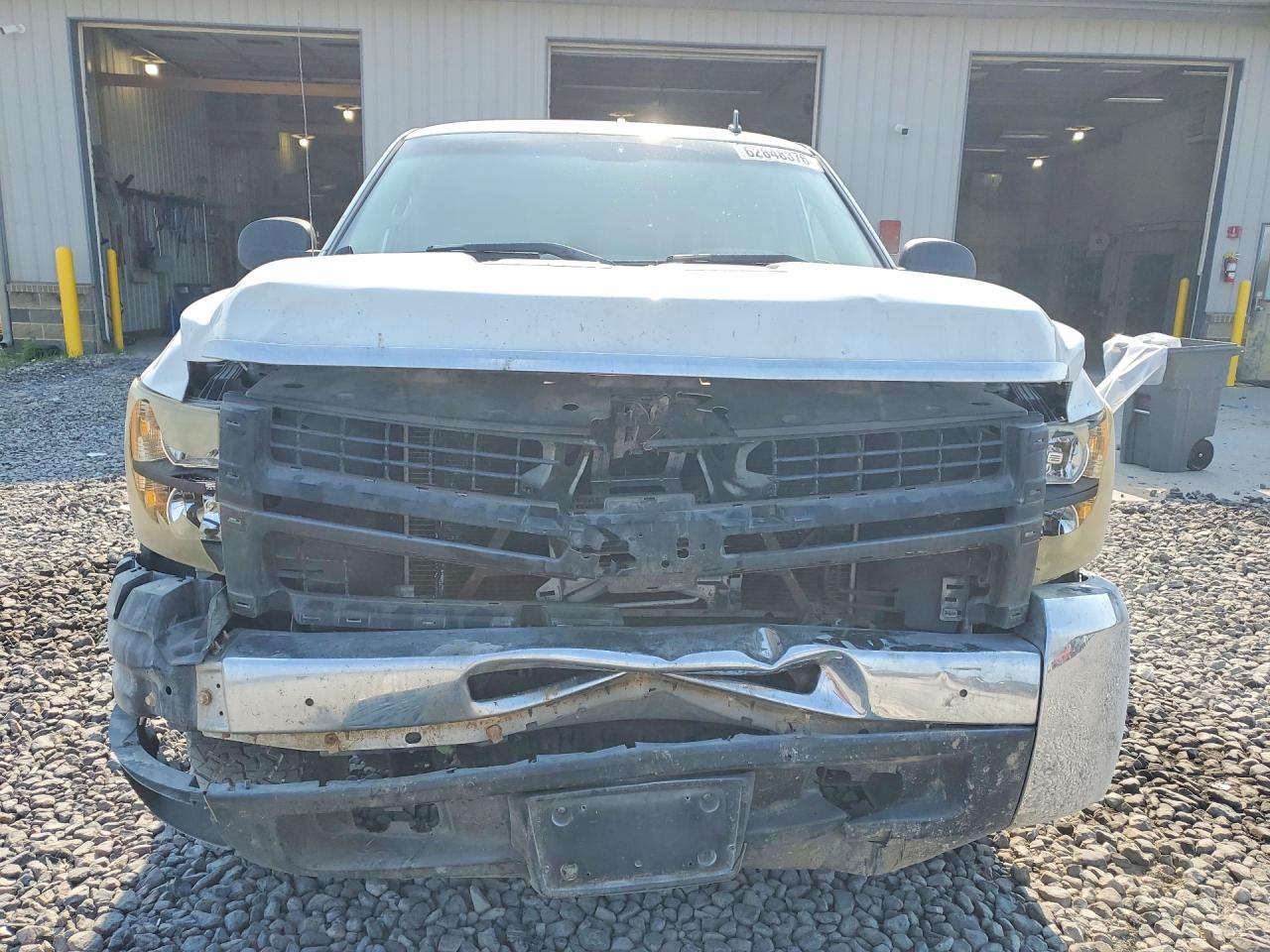 2008 Chevrolet Silverado K2500 Heavy Duty White vin: 1GCHK29K18E102192