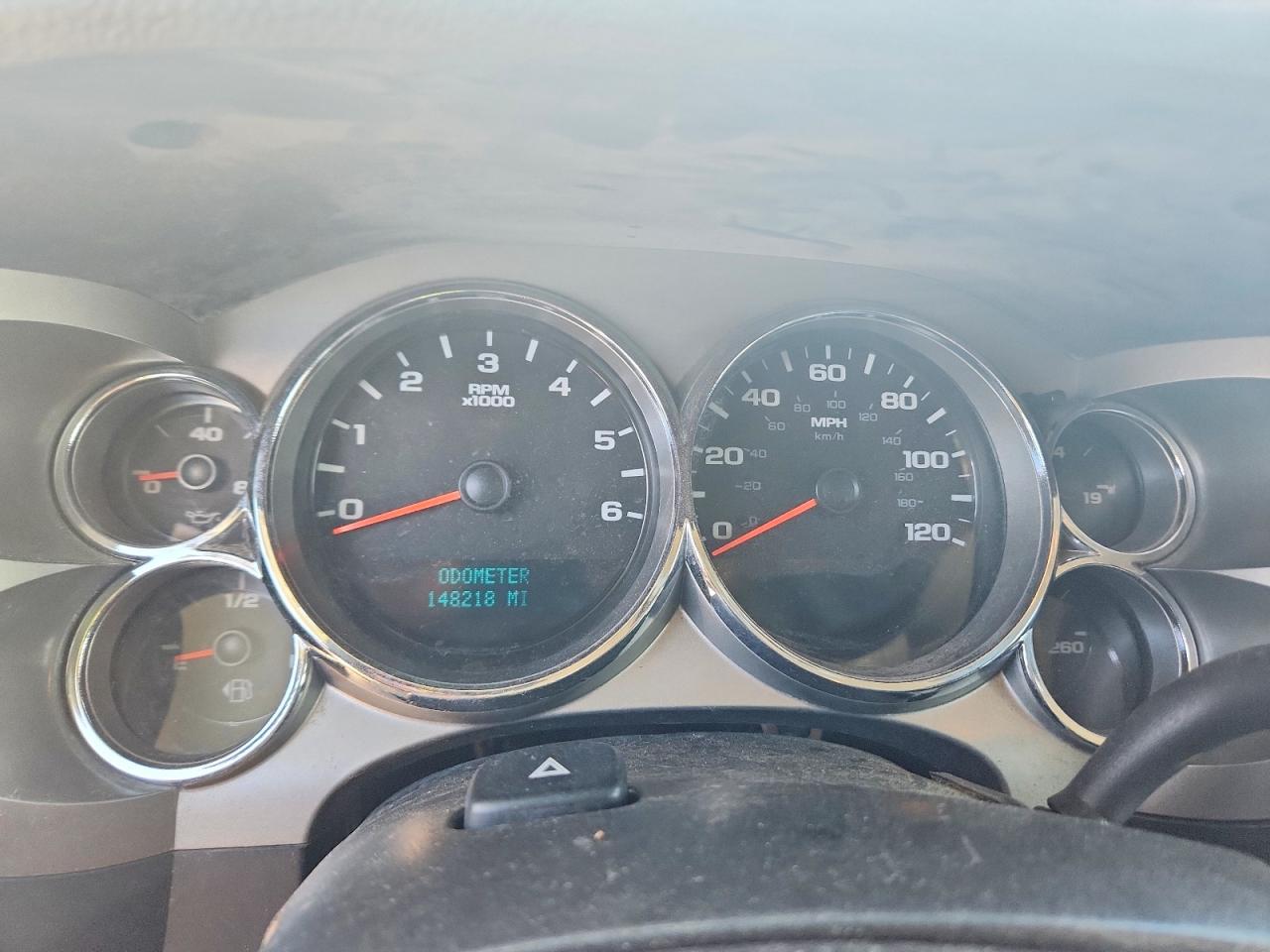 2008 Chevrolet Silverado K2500 Heavy Duty White vin: 1GCHK29K28E209476